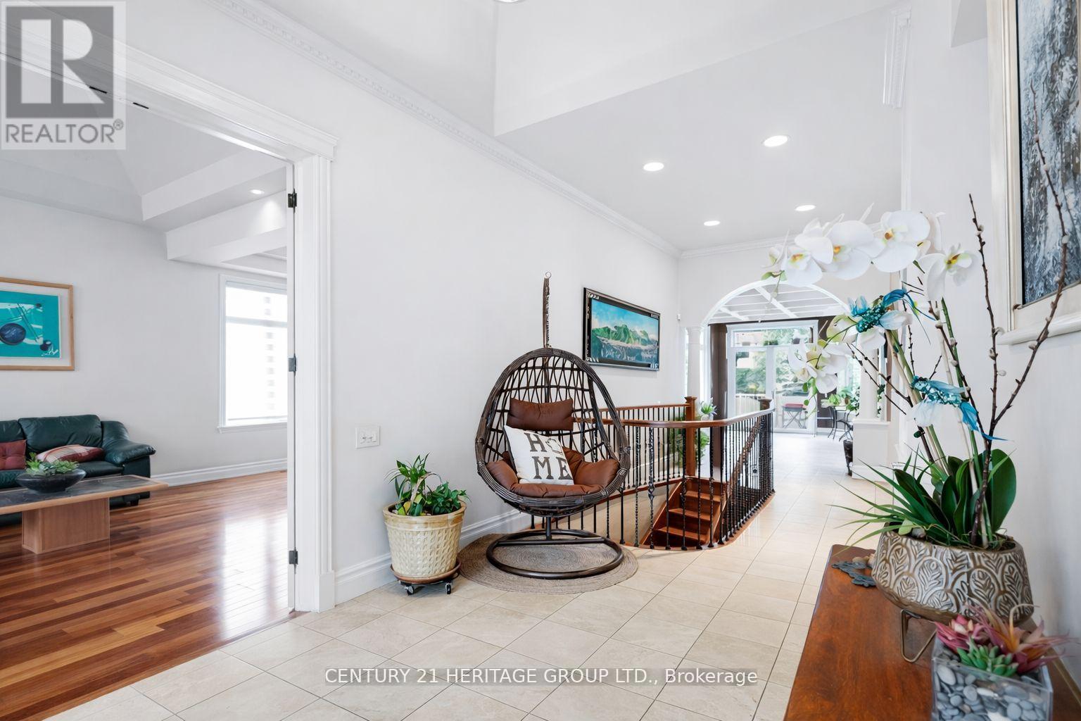 12 Prince Adam Court, King, Ontario  L7B 1M1 - Photo 11 - N13048010