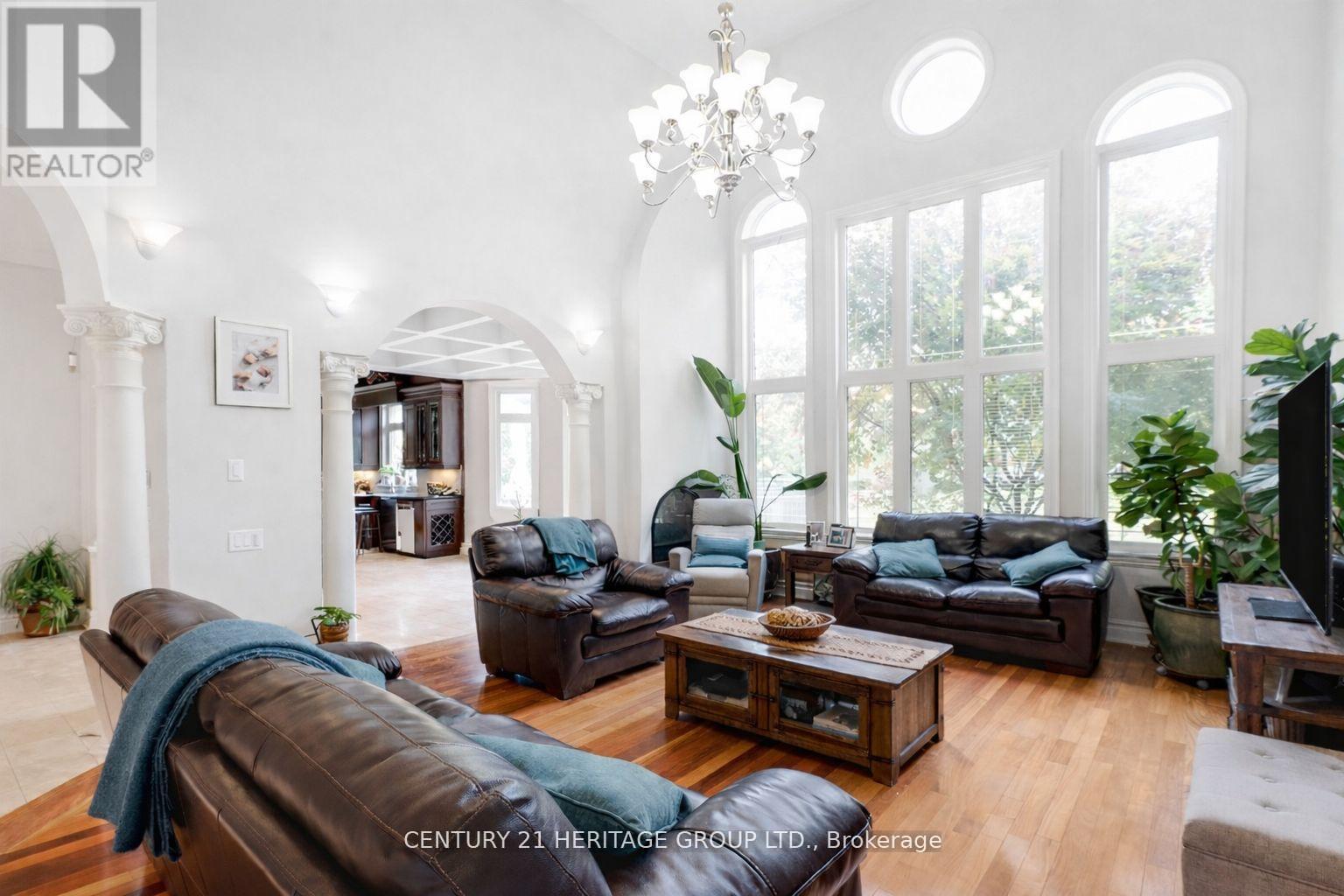 12 Prince Adam Court, King, Ontario  L7B 1M1 - Photo 18 - N13048010