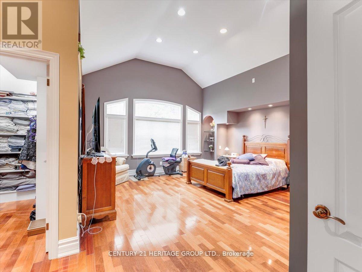 12 Prince Adam Court, King, Ontario  L7B 1M1 - Photo 22 - N13048010