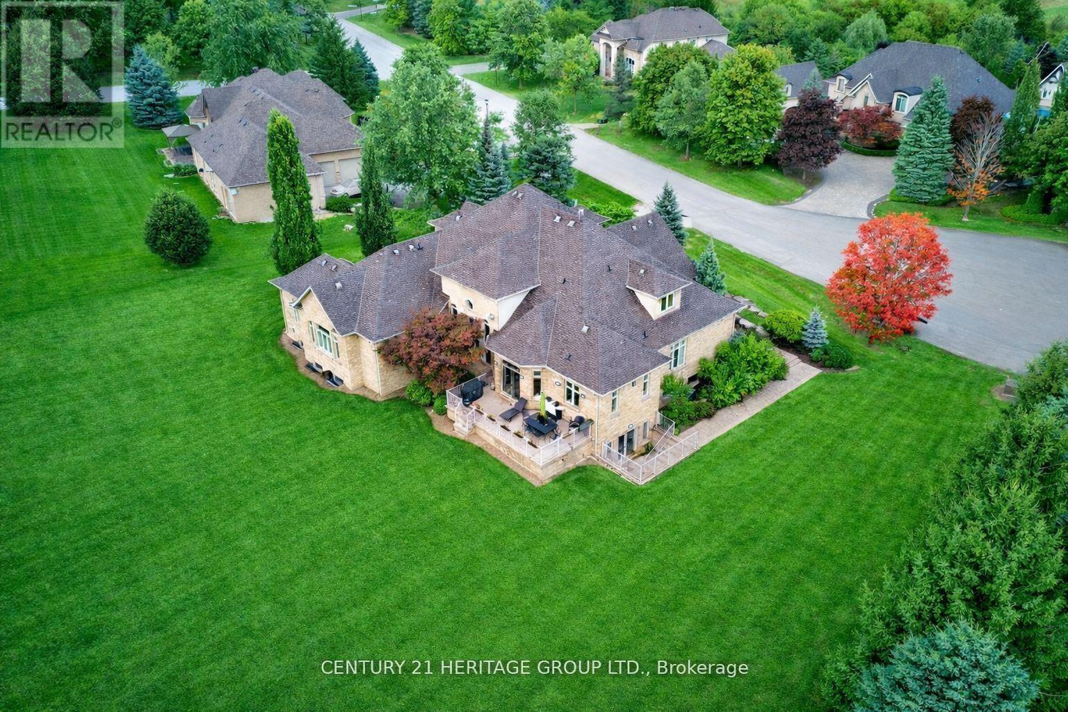 12 Prince Adam Court, King, Ontario  L7B 1M1 - Photo 3 - N13048010