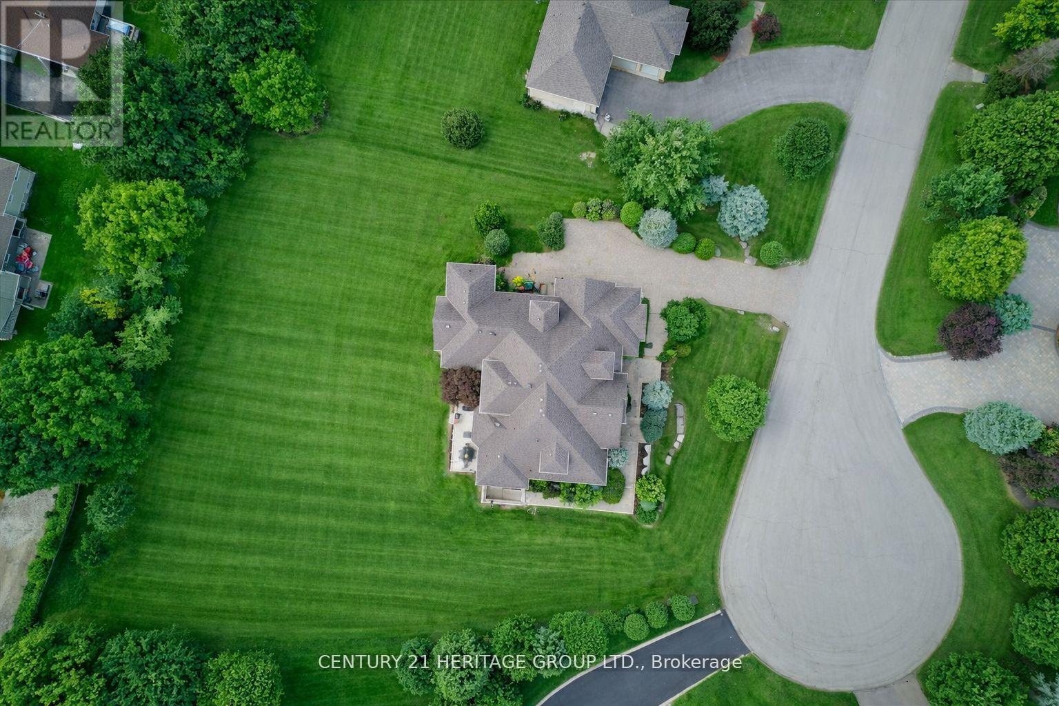 12 Prince Adam Court, King, Ontario  L7B 1M1 - Photo 5 - N13048010