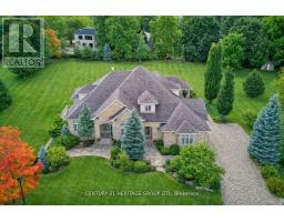 12 PRINCE ADAM COURT, King, Ontario