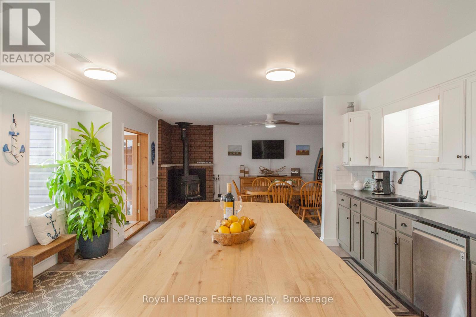 90 Carson Lake Crescent, South Bruce Peninsula, Ontario  N0H 2G0 - Photo 23 - X12921006