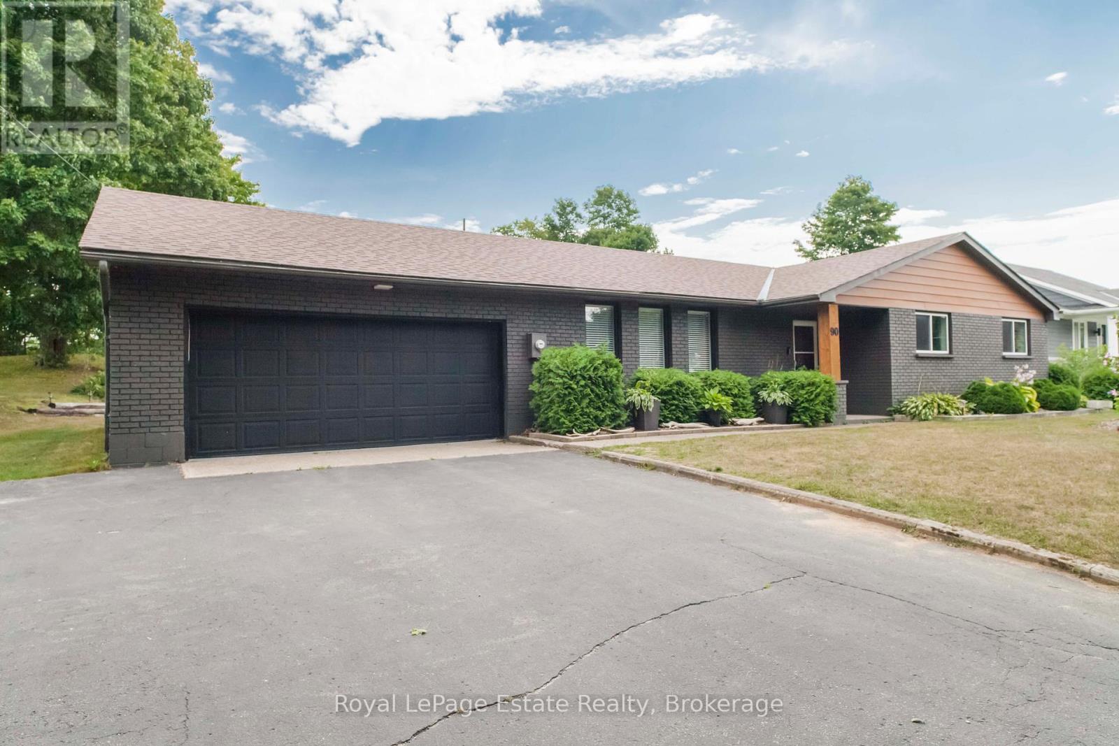 90 Carson Lake Crescent, South Bruce Peninsula, Ontario  N0H 2G0 - Photo 6 - X12921006