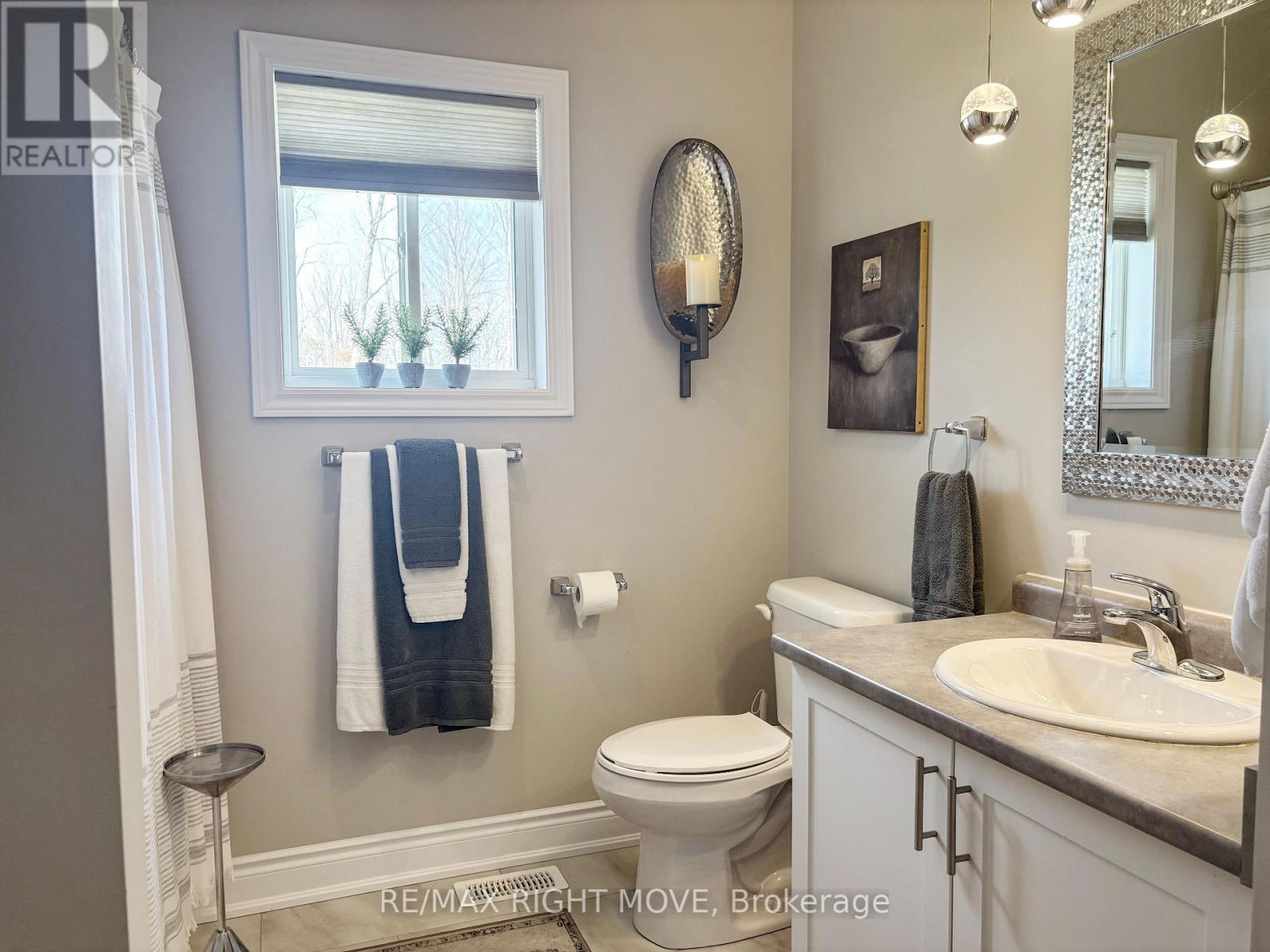 370 Lucy Lane, Orillia, Ontario  L3V 8L3 - Photo 8 - S13047888