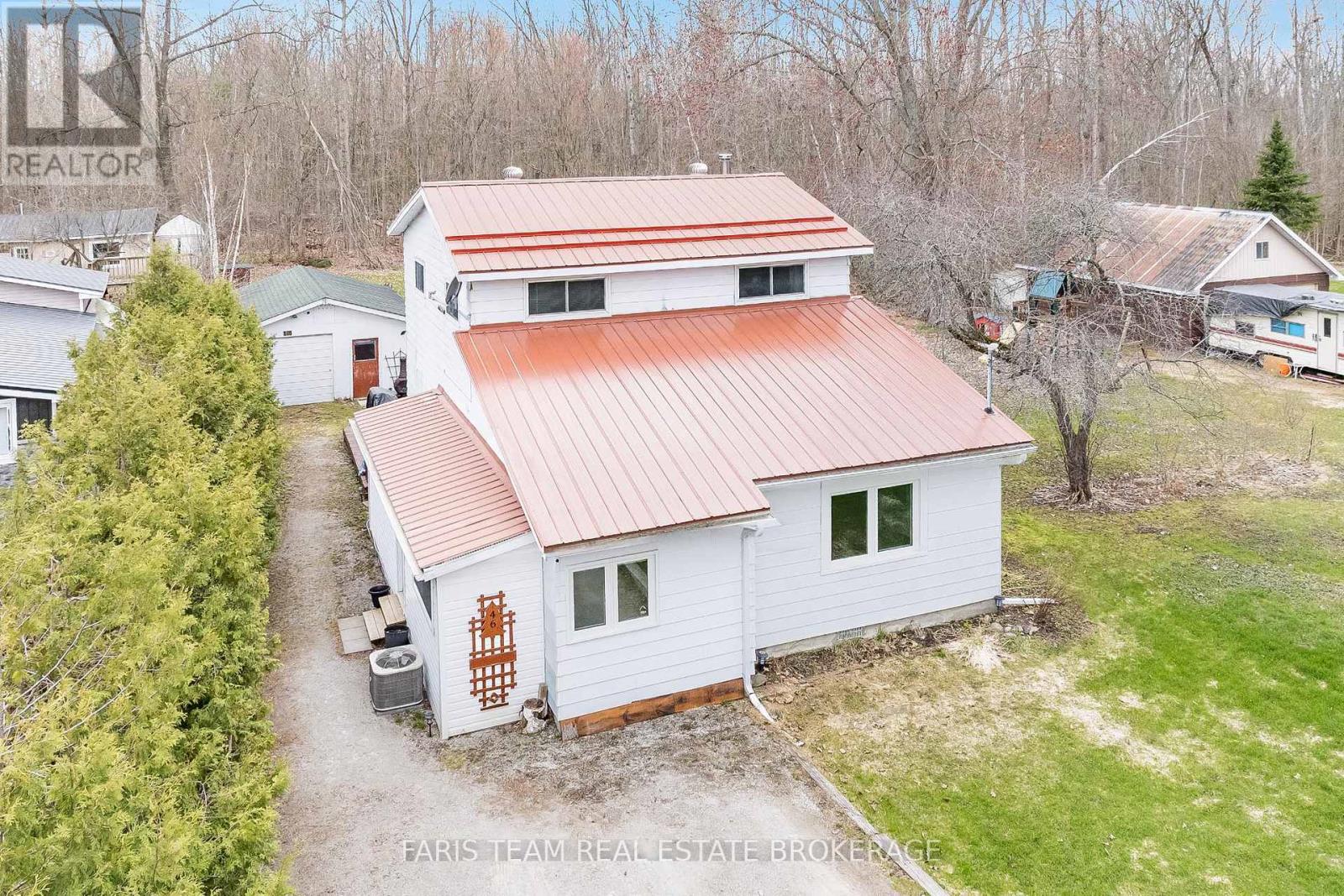 46 HEARTHSTONE DRIVE, tay, Ontario