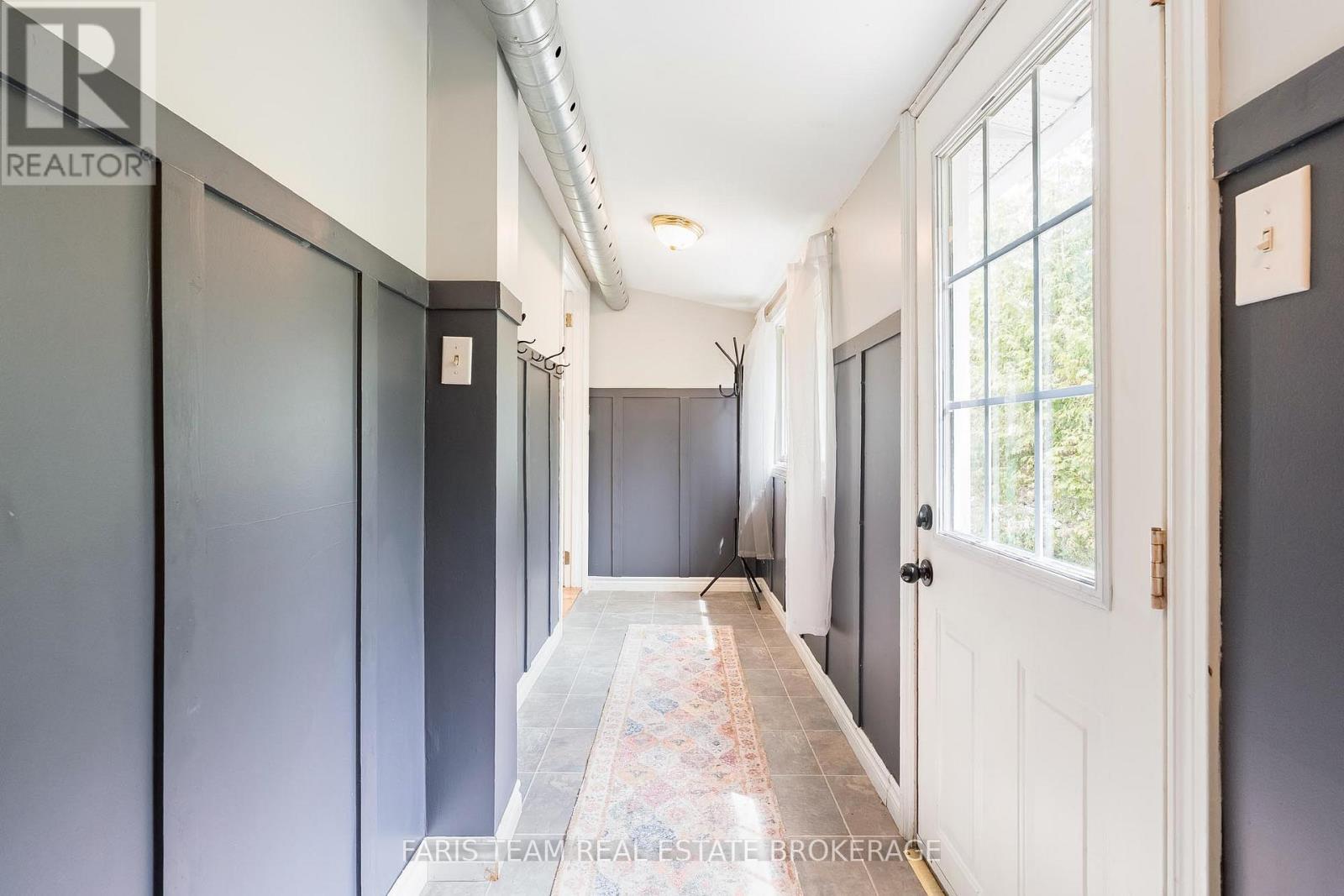 46 Hearthstone Drive, Tay, Ontario  L0K 2C0 - Photo 4 - S13047916