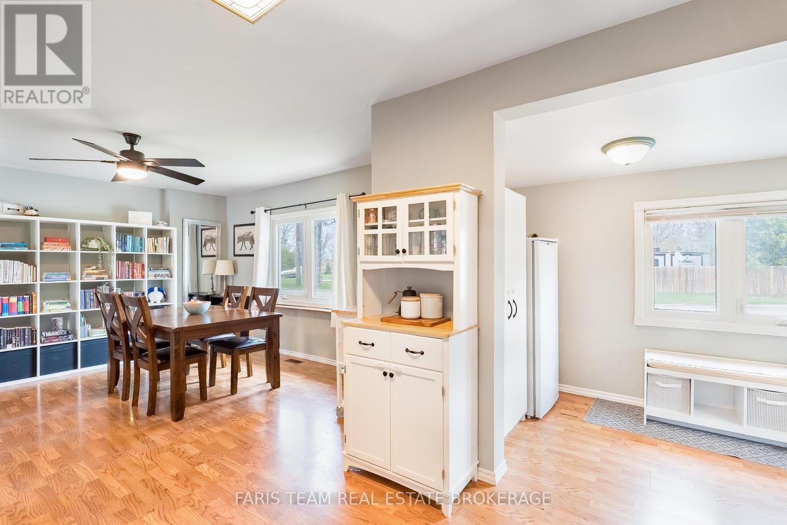 46 Hearthstone Drive, Tay, Ontario  L0K 2C0 - Photo 8 - S13047916