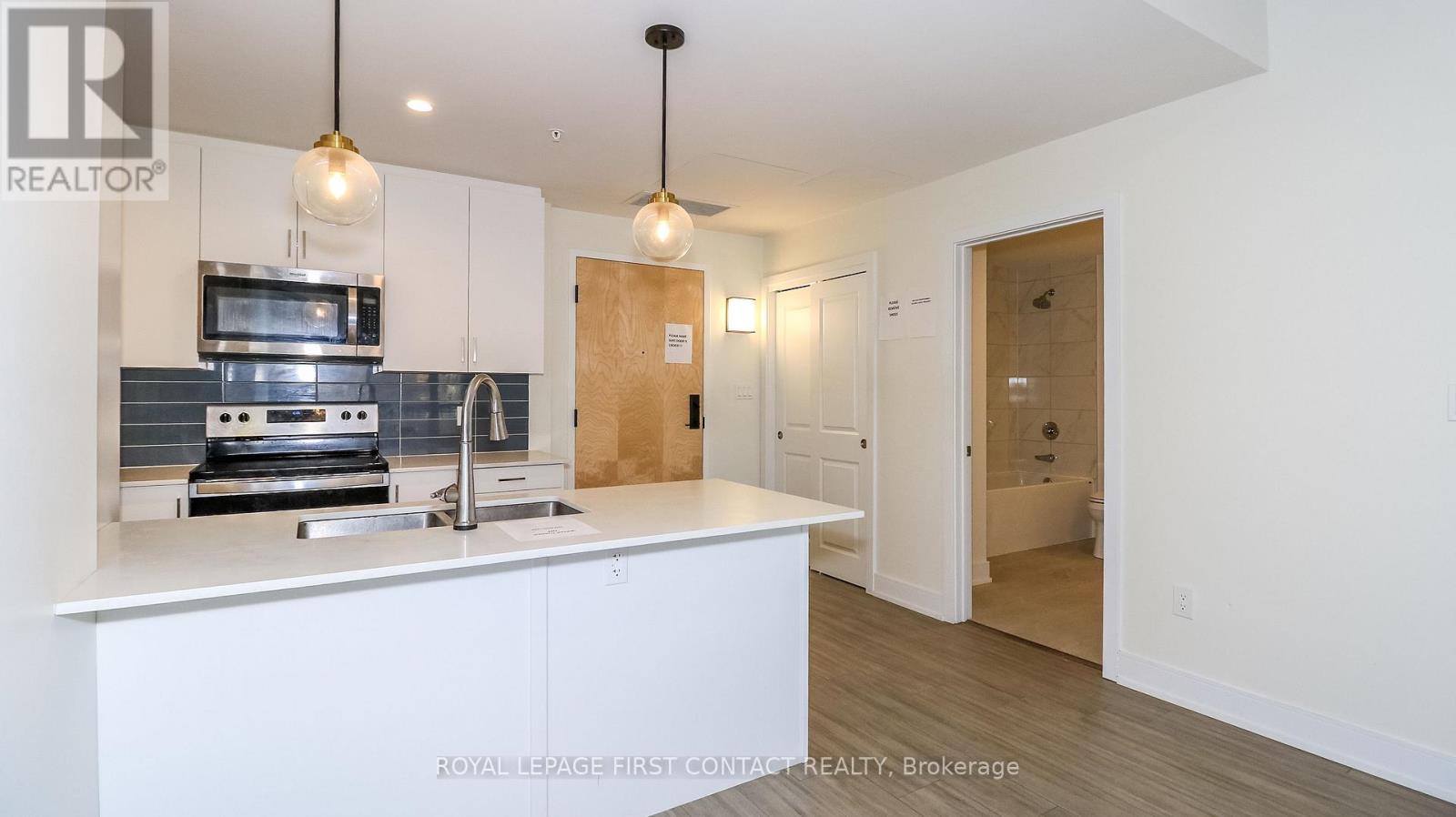 210 - 121 Mary Street, Clearview (Creemore), Ontario  L0M 1G0 - Photo 17 - S13048022