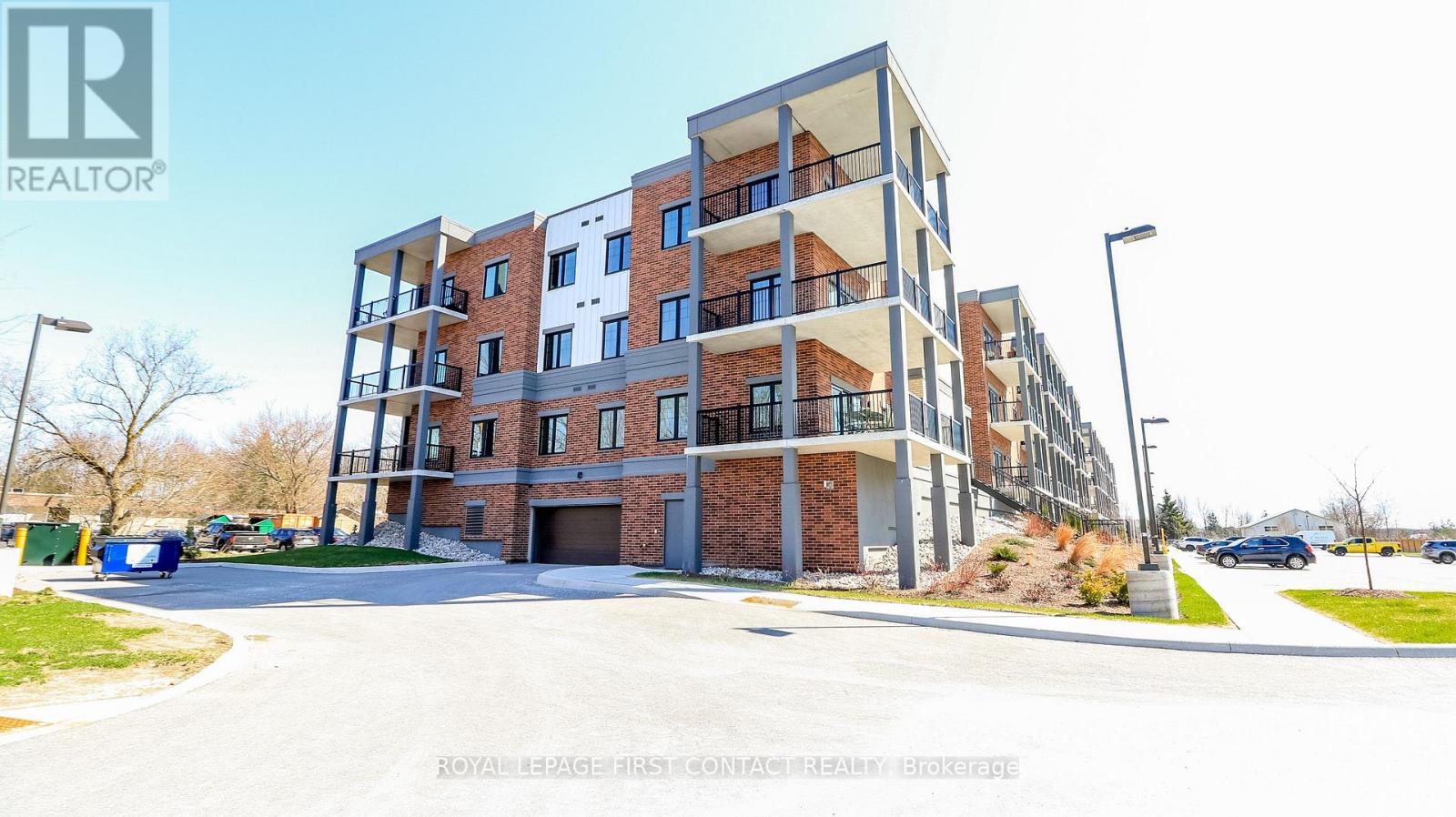 210 - 121 Mary Street, Clearview (Creemore), Ontario  L0M 1G0 - Photo 2 - S13048022