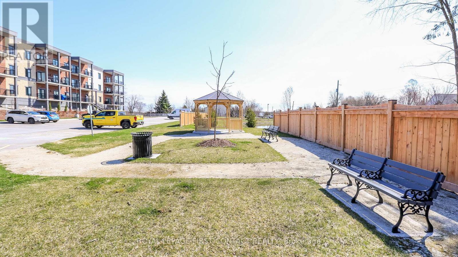 210 - 121 Mary Street, Clearview (Creemore), Ontario  L0M 1G0 - Photo 4 - S13048022