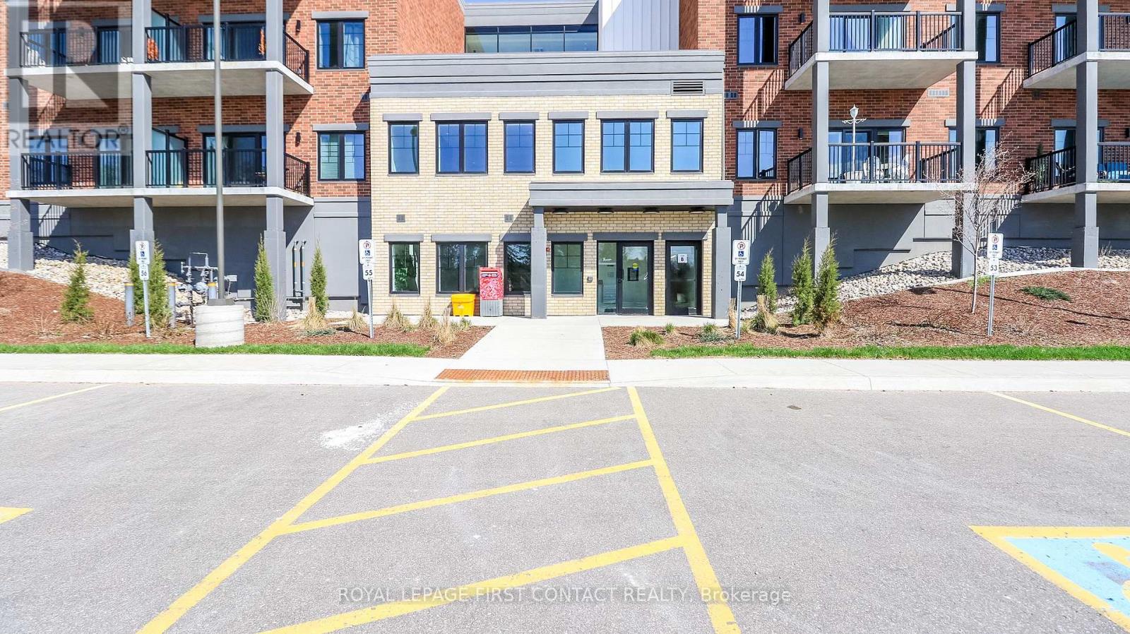 210 - 121 Mary Street, Clearview (Creemore), Ontario  L0M 1G0 - Photo 6 - S13048022