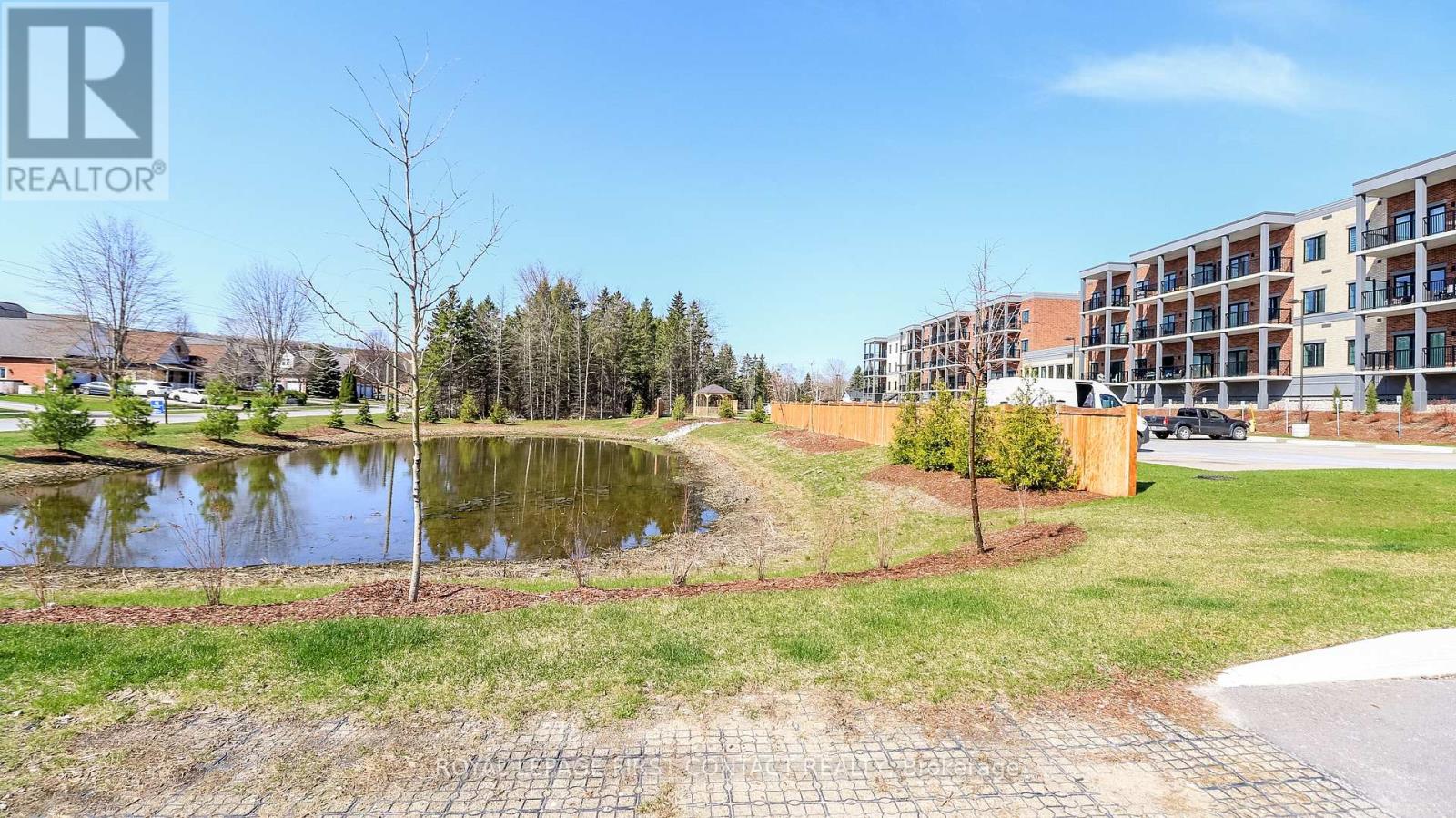 210 - 121 Mary Street, Clearview (Creemore), Ontario  L0M 1G0 - Photo 9 - S13048022