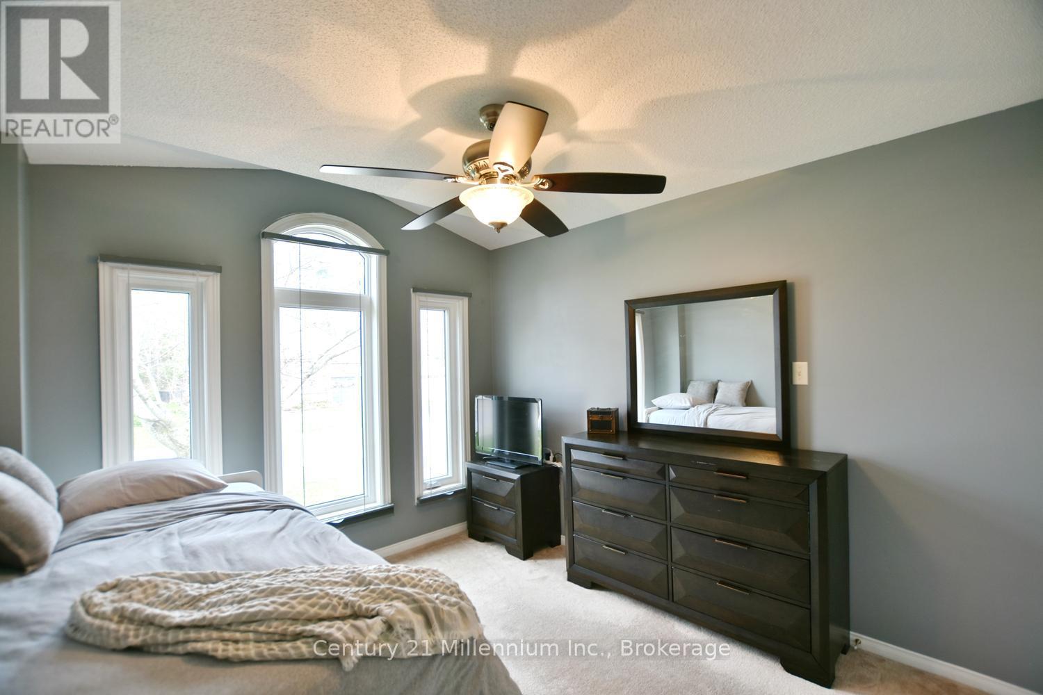 114 Silver Birch Avenue, Wasaga Beach, Ontario  L9Z 1N2 - Photo 30 - S13047098