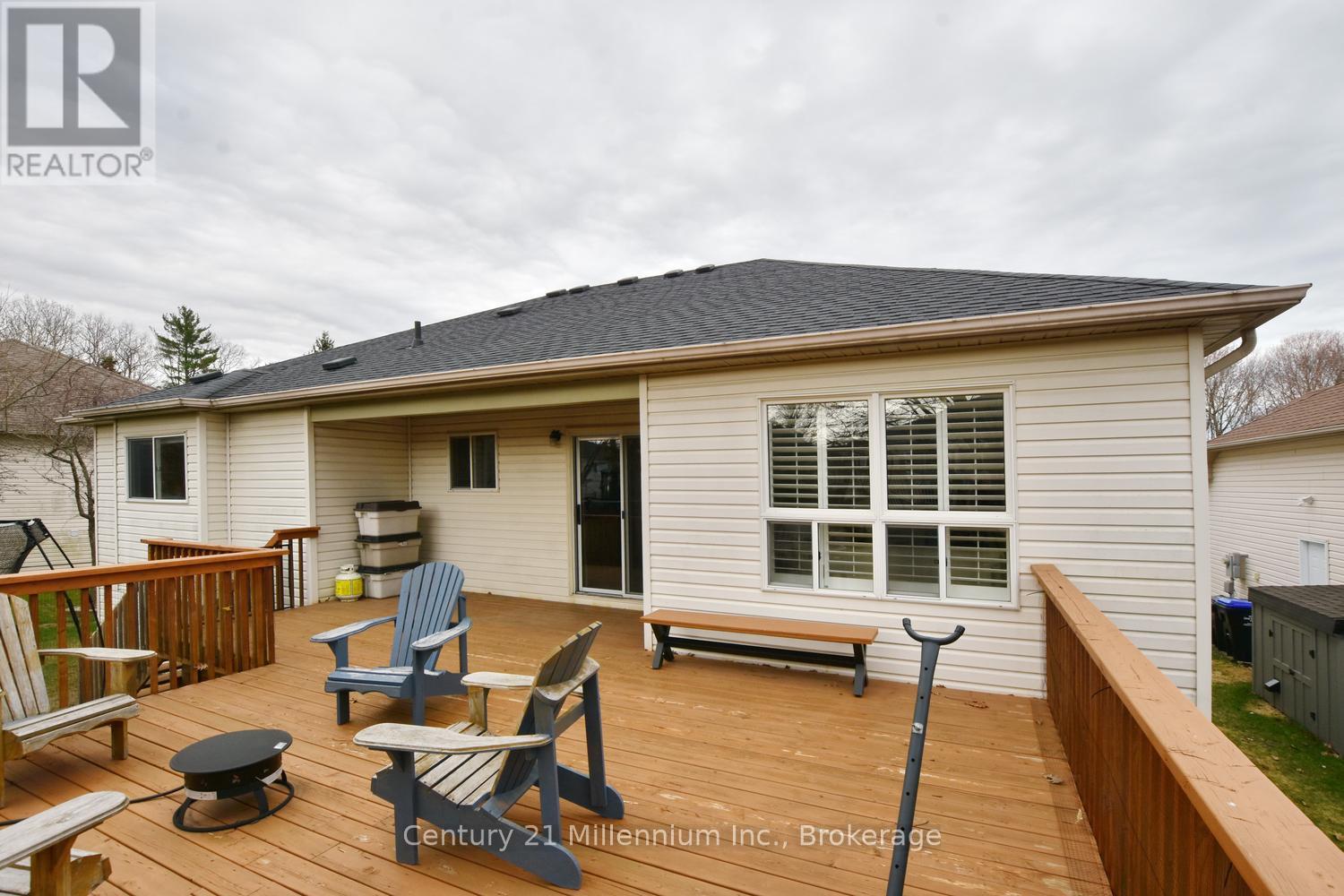 114 Silver Birch Avenue, Wasaga Beach, Ontario  L9Z 1N2 - Photo 47 - S13047098