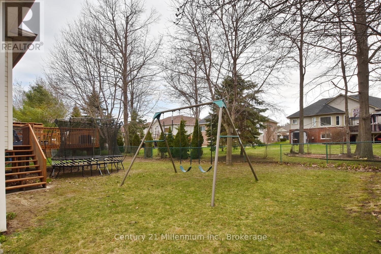 114 Silver Birch Avenue, Wasaga Beach, Ontario  L9Z 1N2 - Photo 49 - S13047098