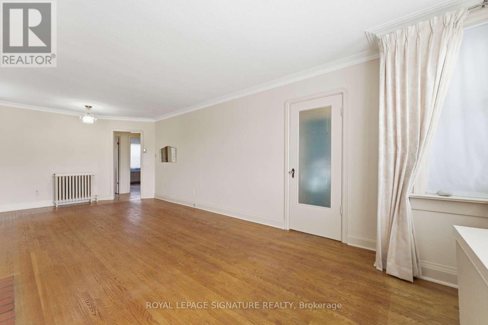 8 Memorial Park Avenue, Toronto, Ontario  M4J 2J6 - Photo 6 - E13048130