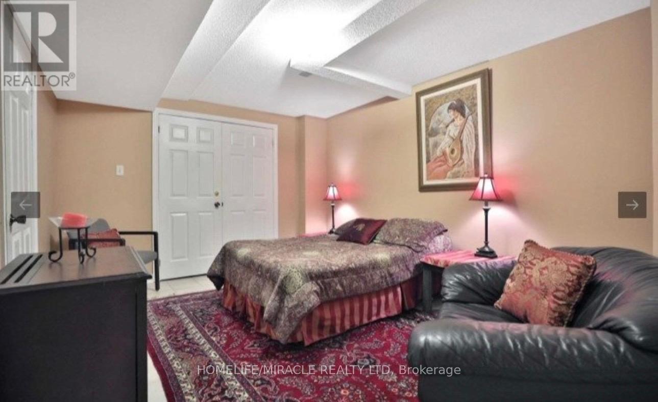 2999 Valcourt Crescent, Mississauga, Ontario  L5L 5J4 - Photo 6 - W13043124