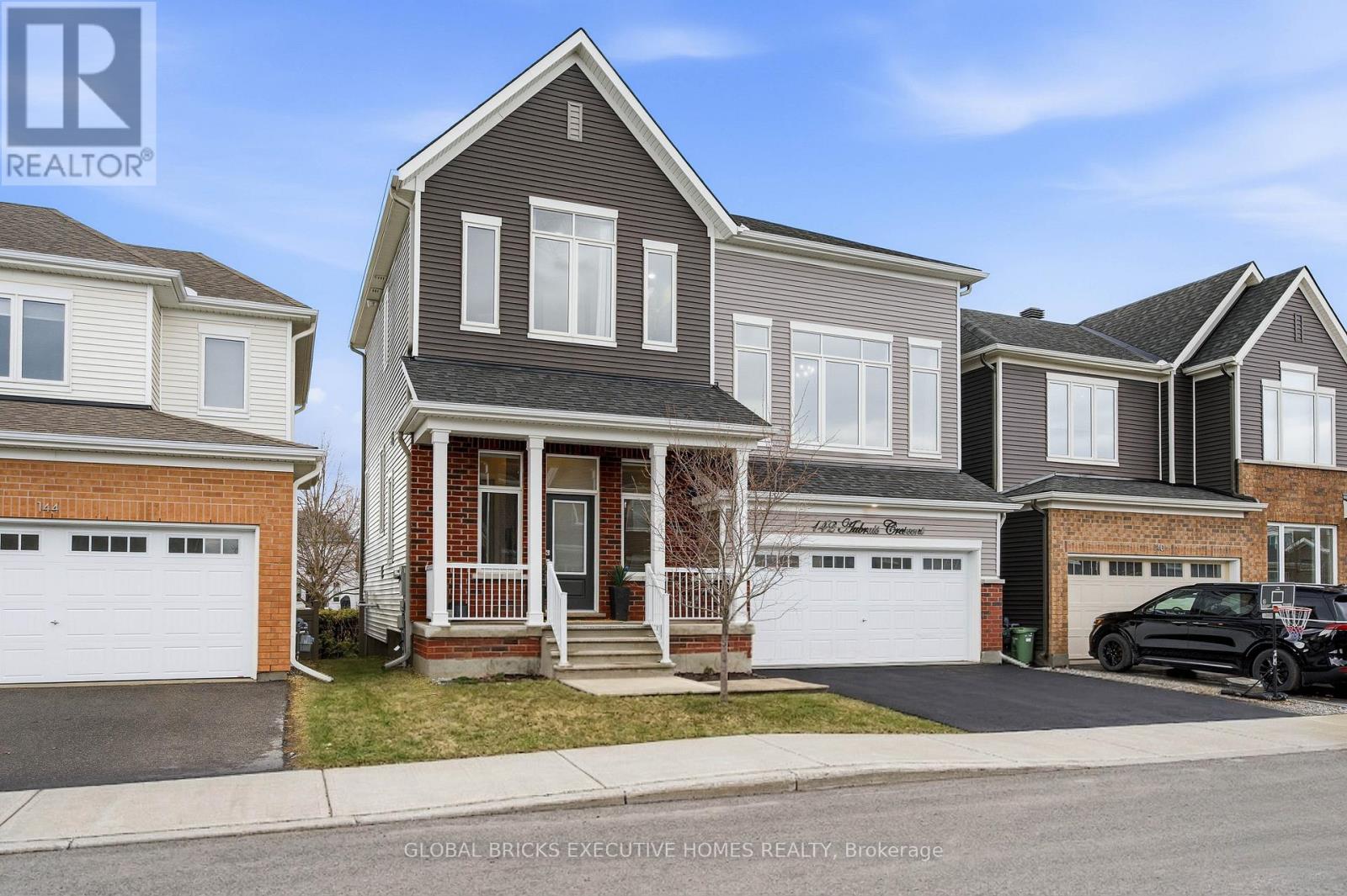 142 Aubrais Crescent, Ottawa, Ontario  K1W 0N1 - Photo 2 - X12964842