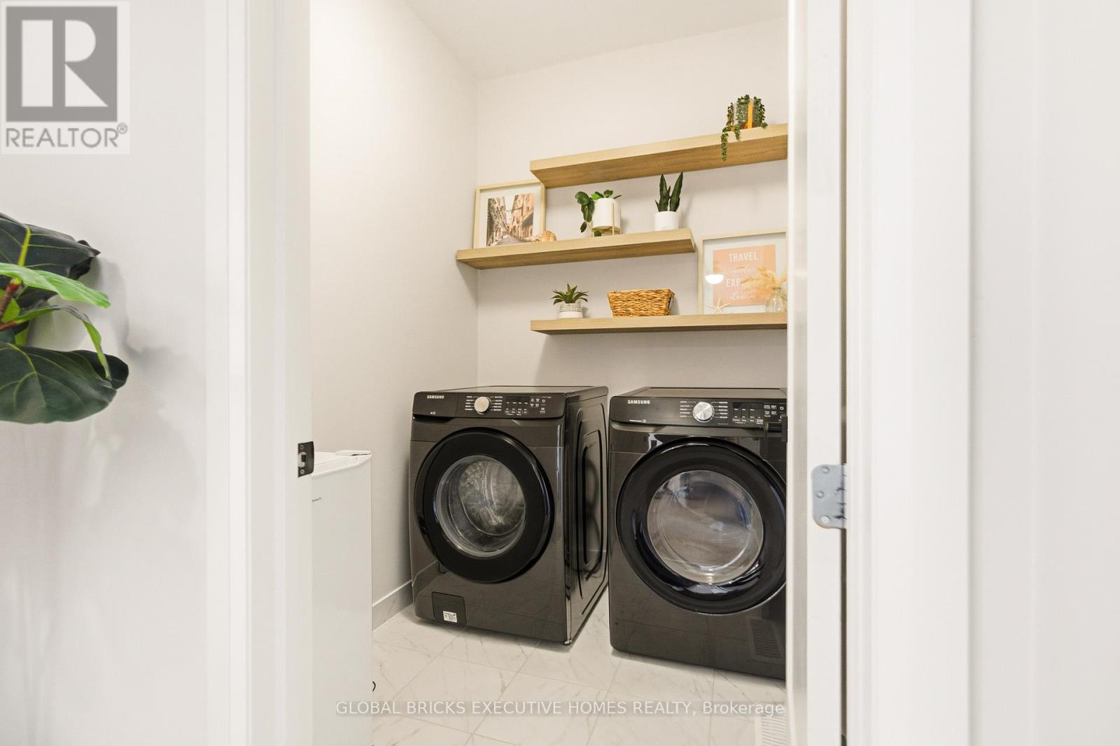 142 Aubrais Crescent, Ottawa, Ontario  K1W 0N1 - Photo 28 - X12964842