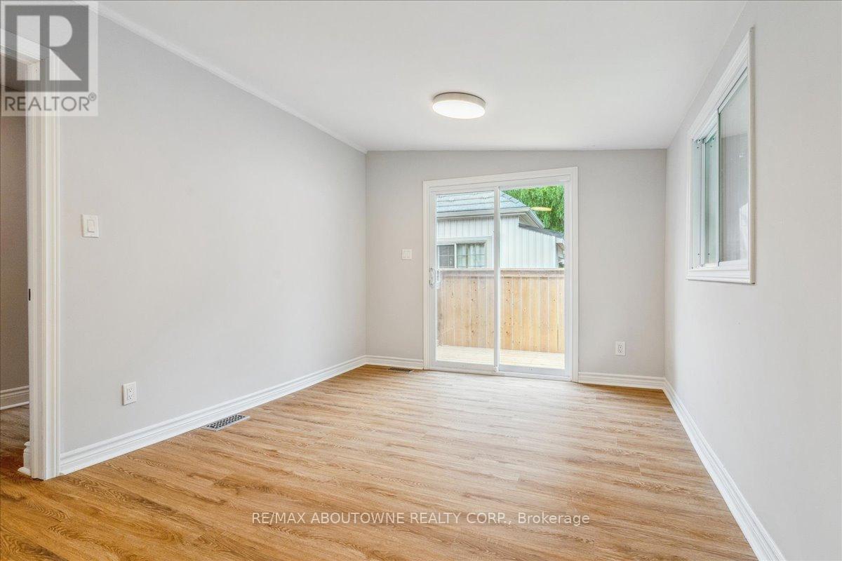 Upper - 93 East 31st Street E, Hamilton, Ontario  L9V 3N9 - Photo 12 - X13041358