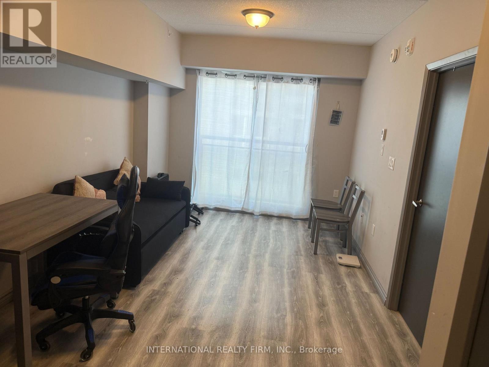 214 - 275 Larch Street, Waterloo, Ontario  N2L 3R2 - Photo 4 - X13045438