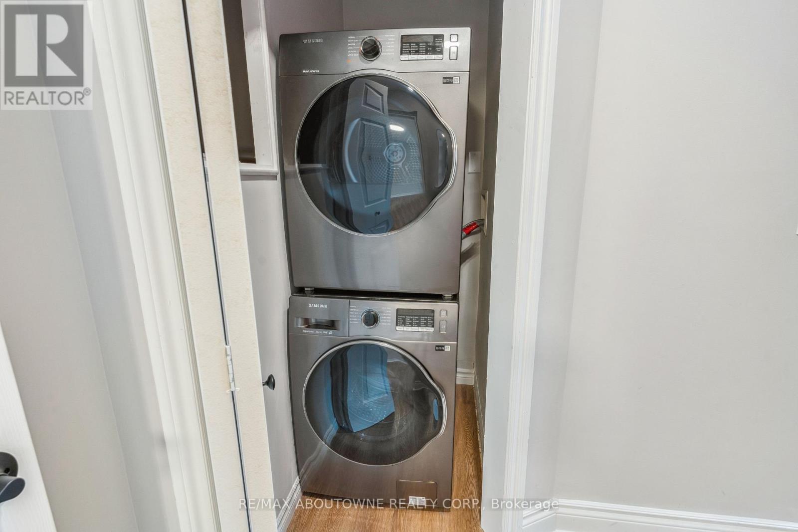 Upper - 93 East 31st Street E, Hamilton, Ontario  L9V 3N9 - Photo 17 - X13041358