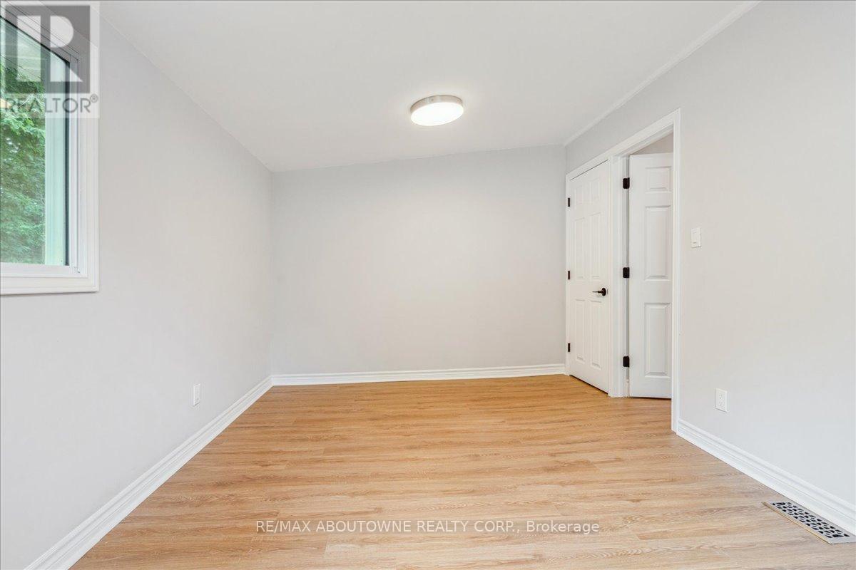 Upper - 93 East 31st Street E, Hamilton, Ontario  L9V 3N9 - Photo 13 - X13041358