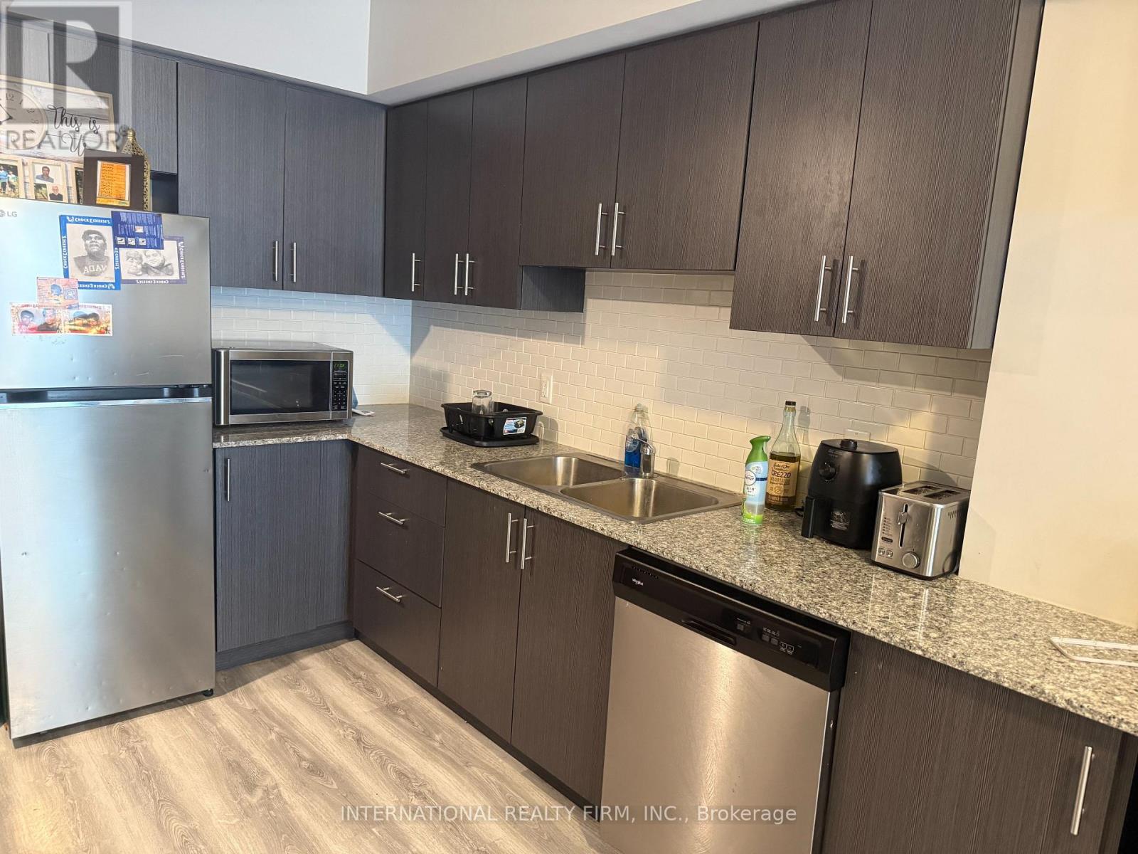 214 - 275 Larch Street, Waterloo, Ontario  N2L 3R2 - Photo 3 - X13045438