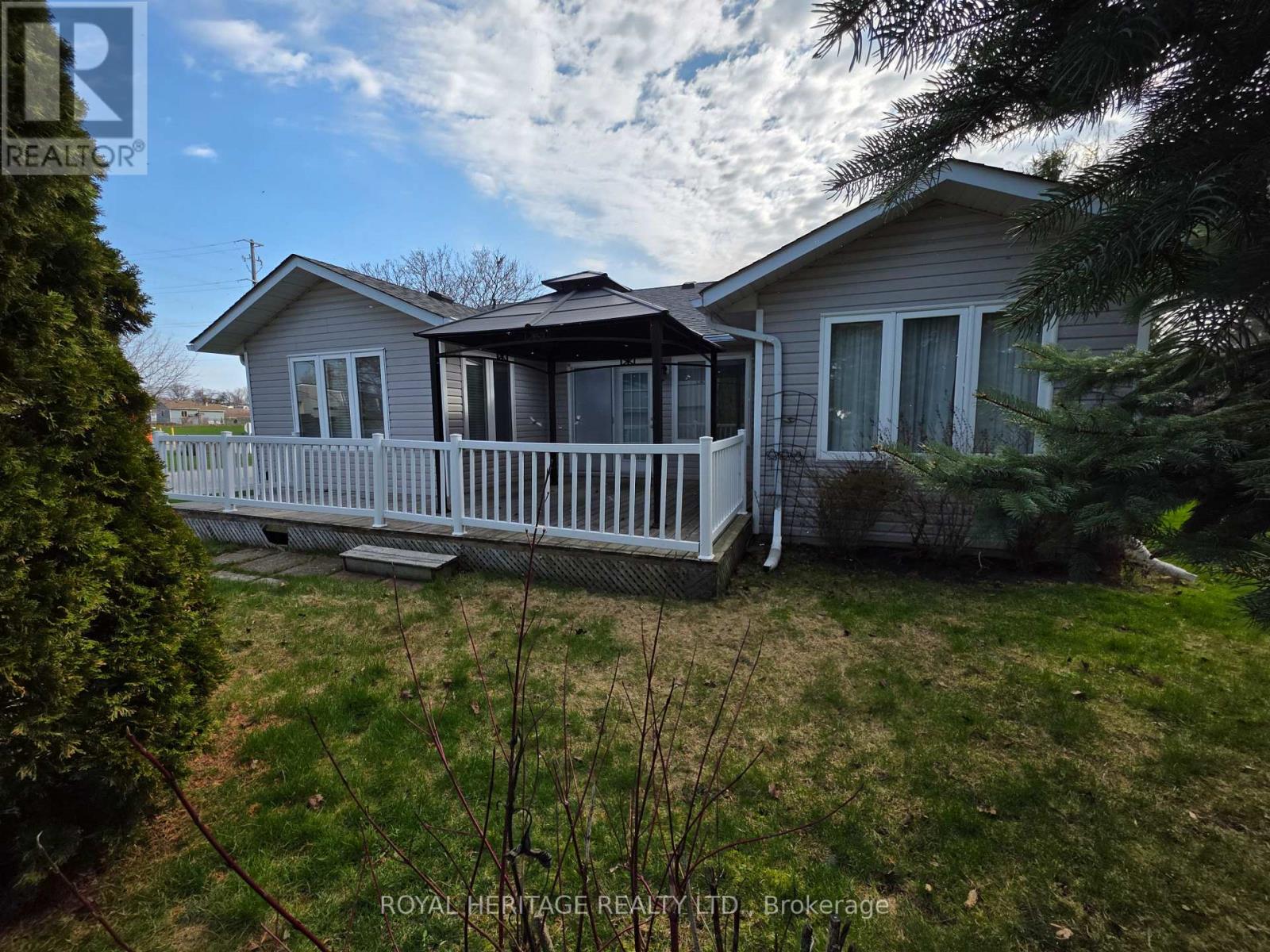 118 Bluffs Road, Clarington, Ontario  L1B 1A8 - Photo 34 - E12833450