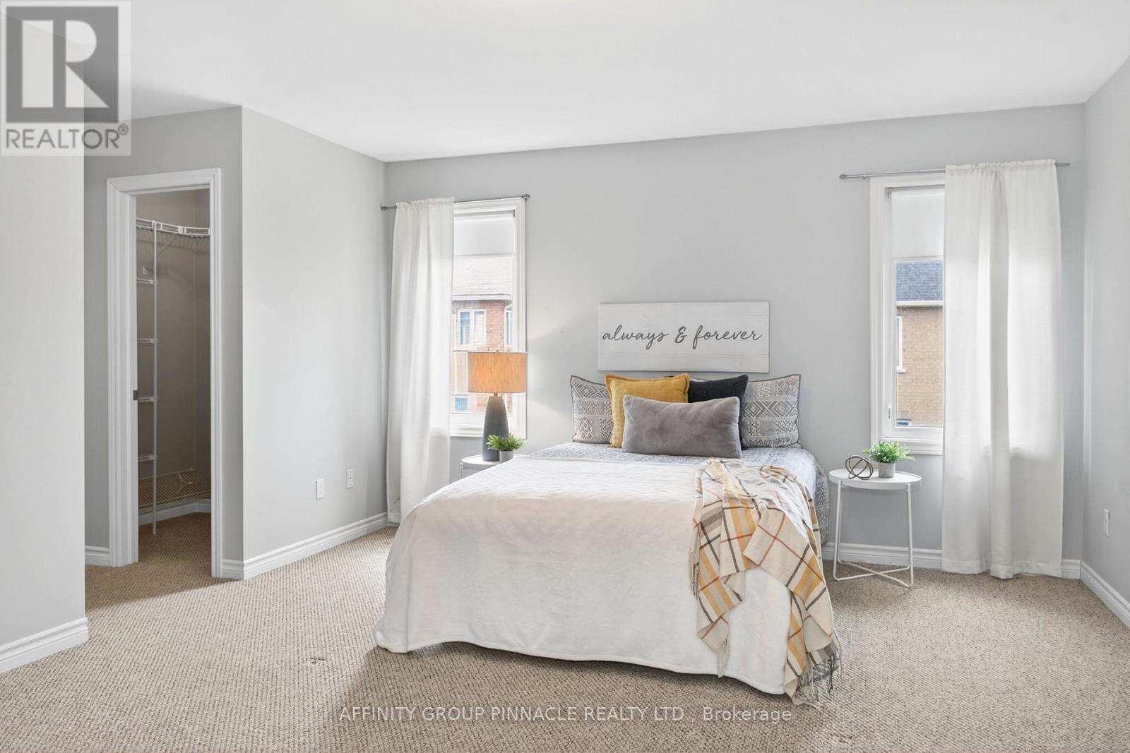 31 Ellis Crescent, Kawartha Lakes, Ontario  K9V 0A5 - Photo 24 - X12928320