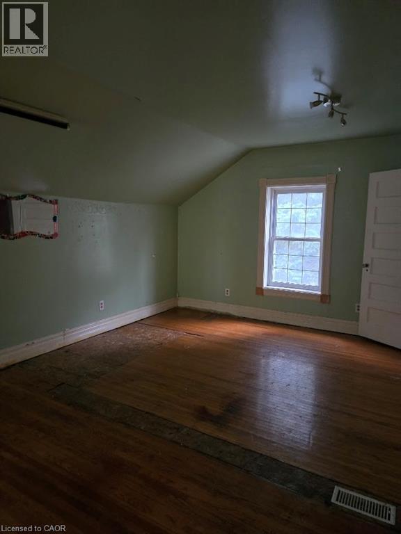 4336 Elgin Street, Niagara Falls, Ontario  L2E 2X8 - Photo 11 - 40824486