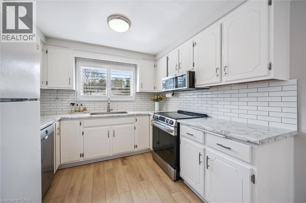 137 Cedar Street, Kitchener, Ontario  N2N 2A6 - Photo 13 - 40824471