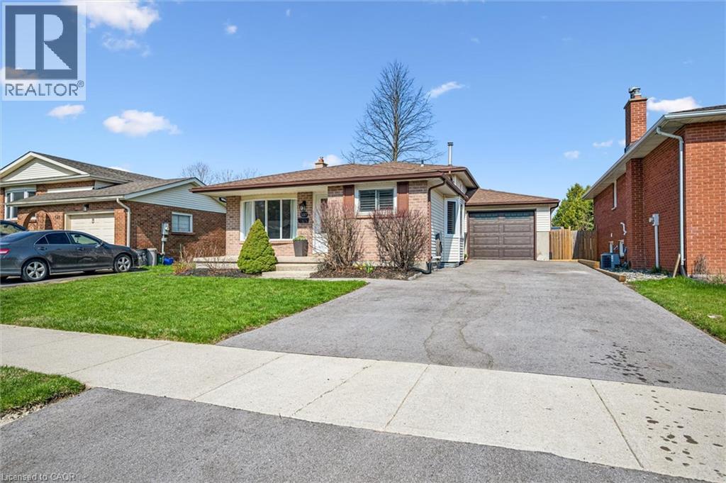 137 Cedar Street, Kitchener, Ontario  N2N 2A6 - Photo 3 - 40824471