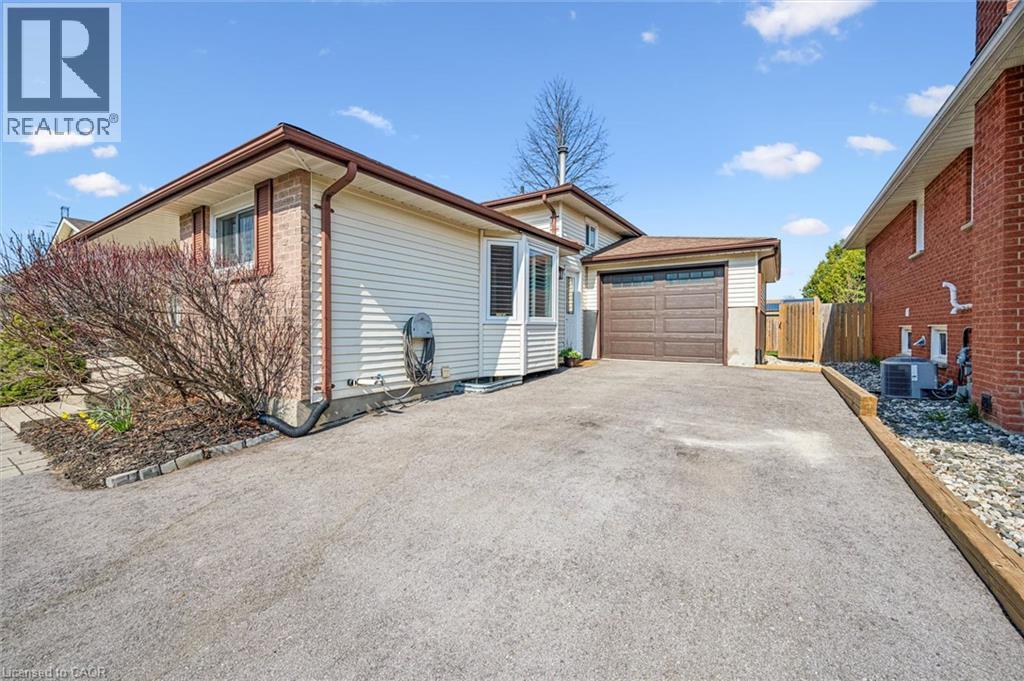 137 Cedar Street, Kitchener, Ontario  N2N 2A6 - Photo 7 - 40824471