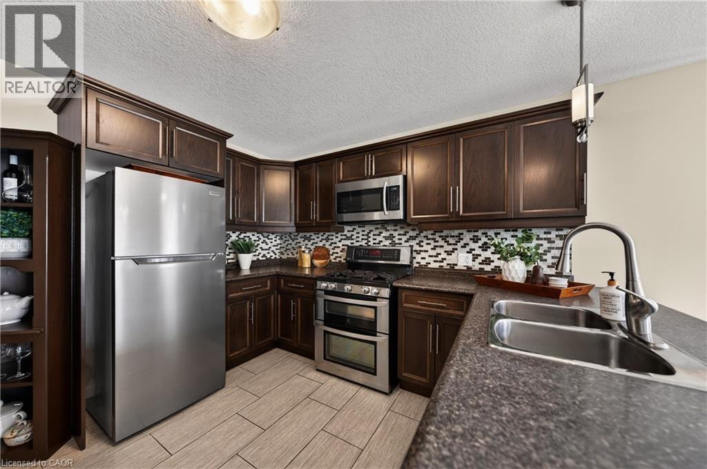 692 Halifax Road, Woodstock, Ontario  N4T 0G1 - Photo 12 - 40824273