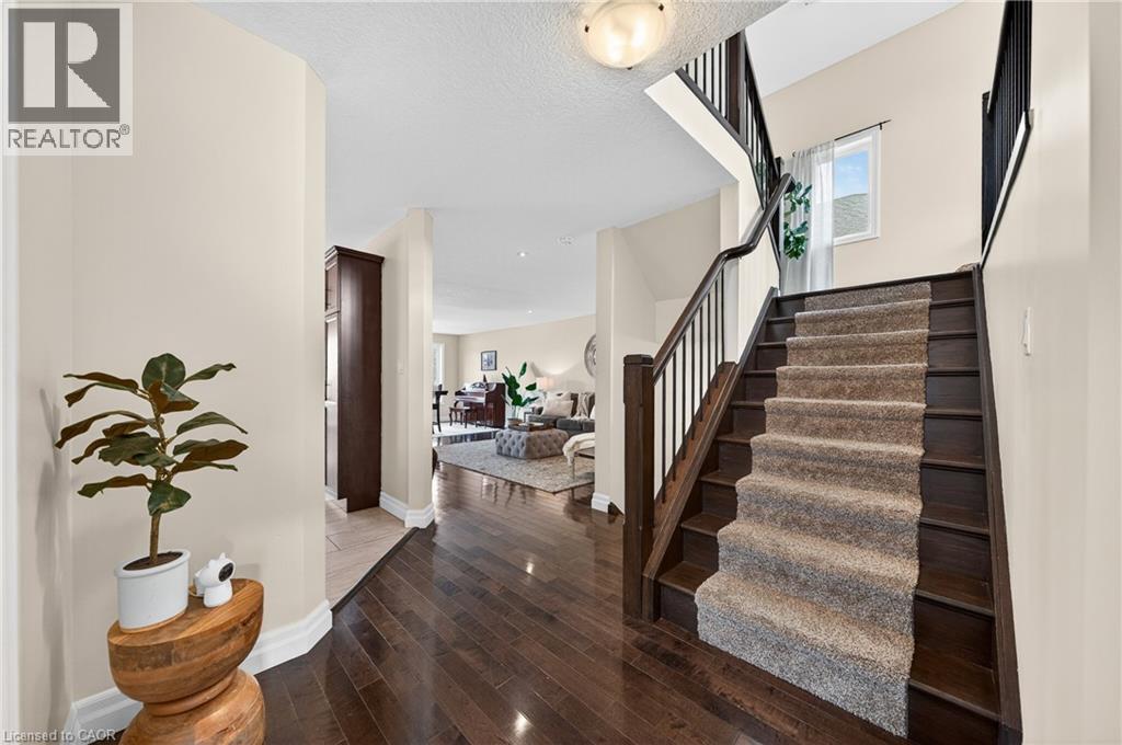 692 Halifax Road, Woodstock, Ontario  N4T 0G1 - Photo 5 - 40824273