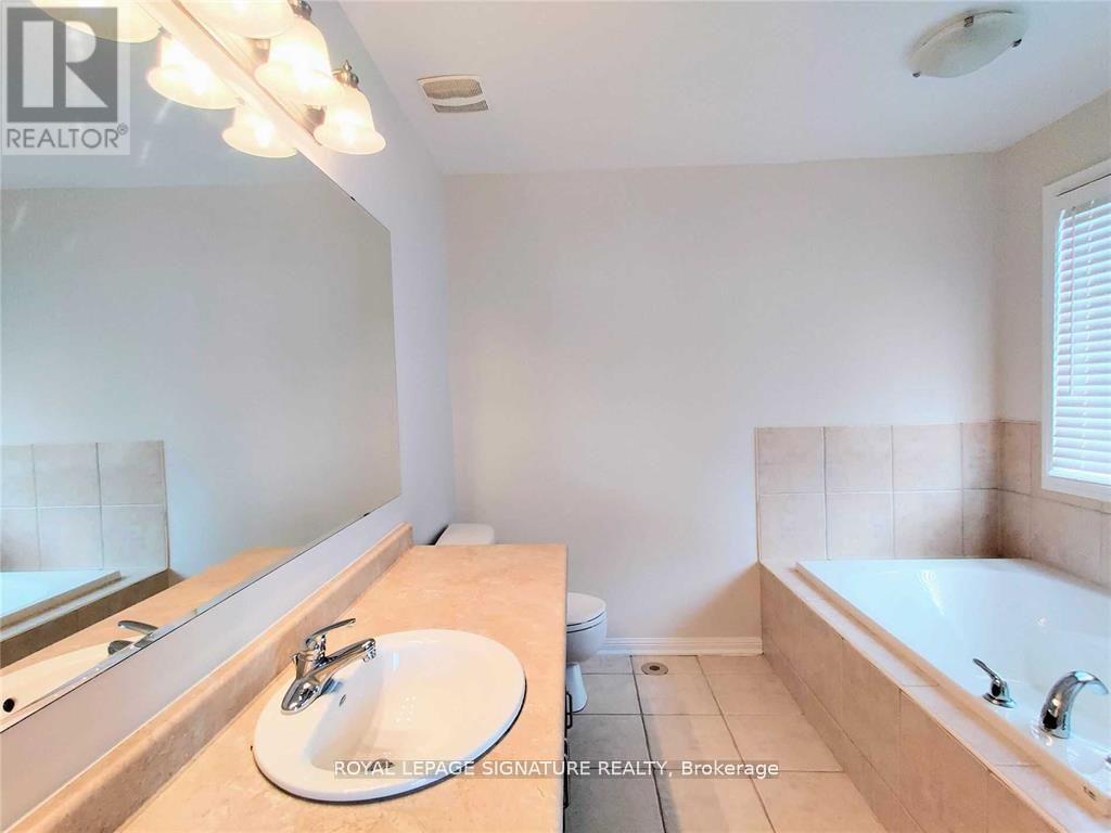 180 Mcdougall Crossing, Milton, Ontario  L9T 0P7 - Photo 11 - W13047840