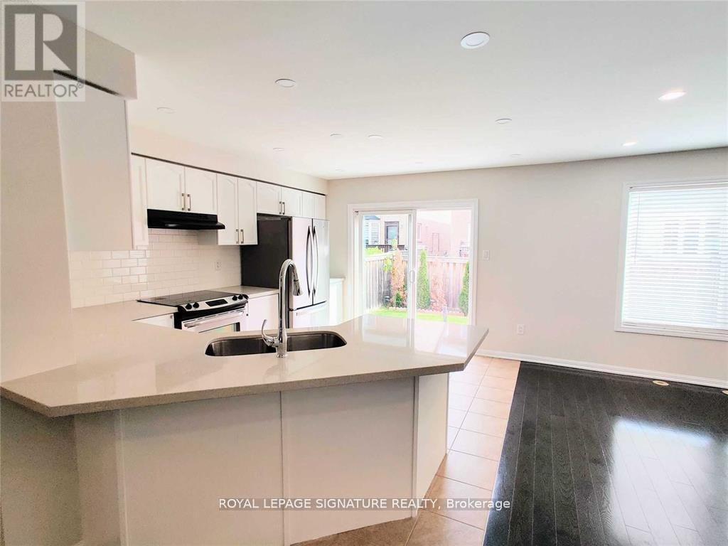 180 Mcdougall Crossing, Milton, Ontario  L9T 0P7 - Photo 3 - W13047840