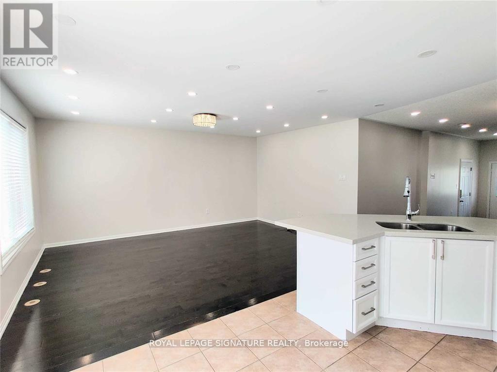 180 Mcdougall Crossing, Milton, Ontario  L9T 0P7 - Photo 4 - W13047840