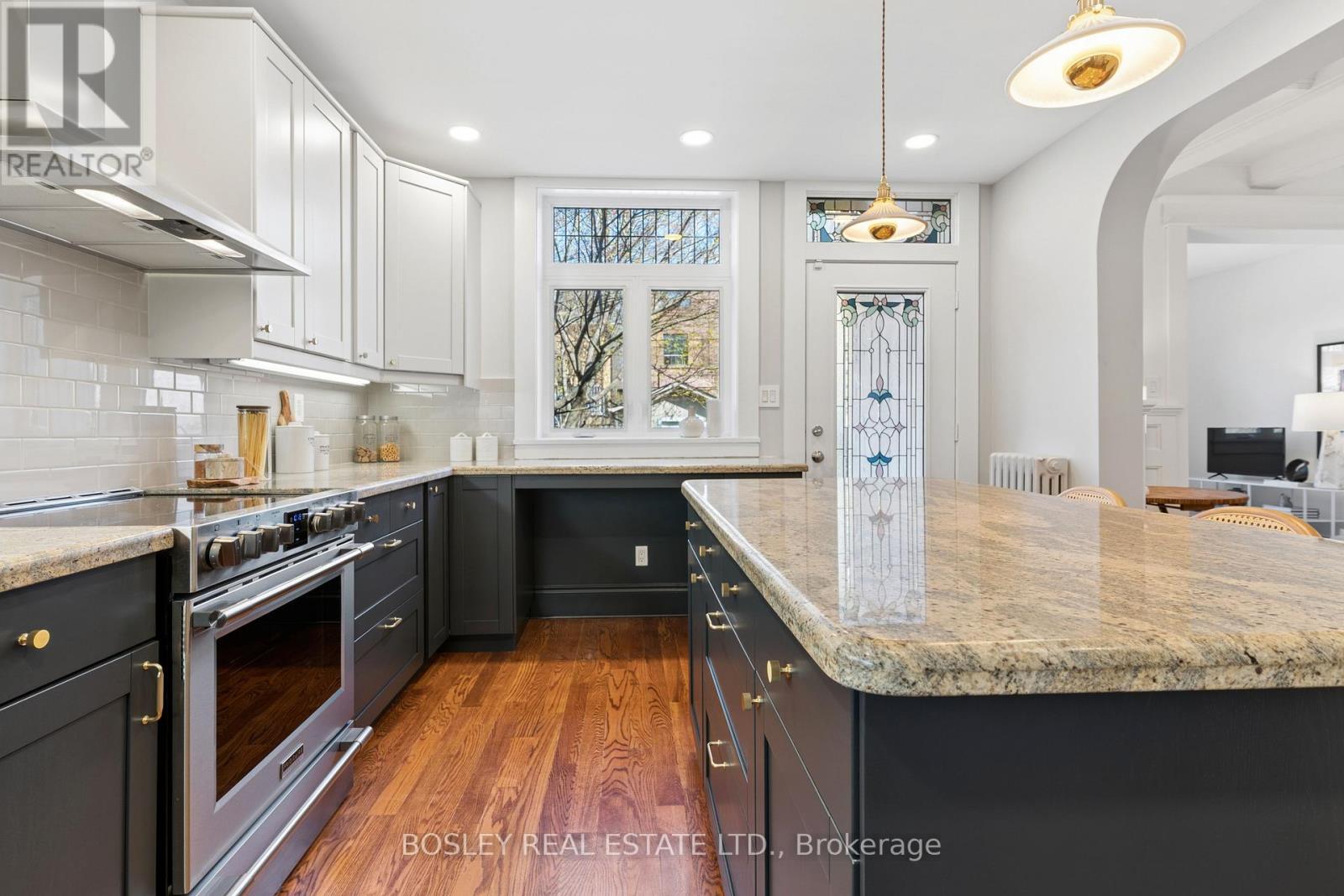 220 Wright Avenue, Toronto, Ontario  M6R 1L3 - Photo 14 - W13047866