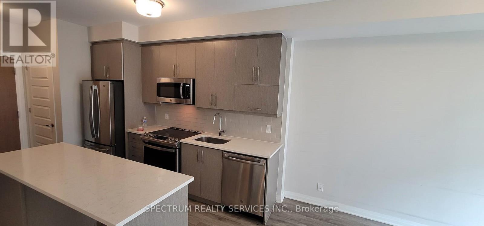 423 - 128 Grove Common, Oakville, Ontario  L6H 0X3 - Photo 5 - W13047970