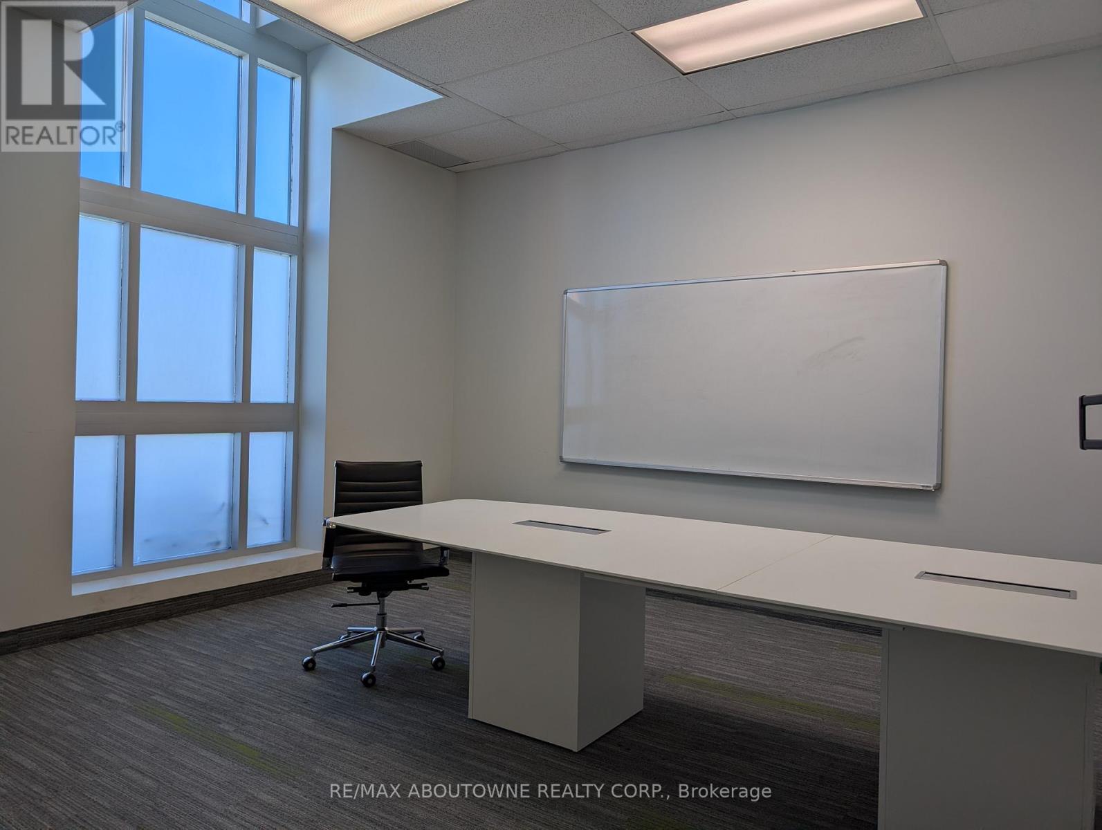 F7 - 1273 North Service Road E, Oakville, Ontario  L6H 1A7 - Photo 2 - W13047976