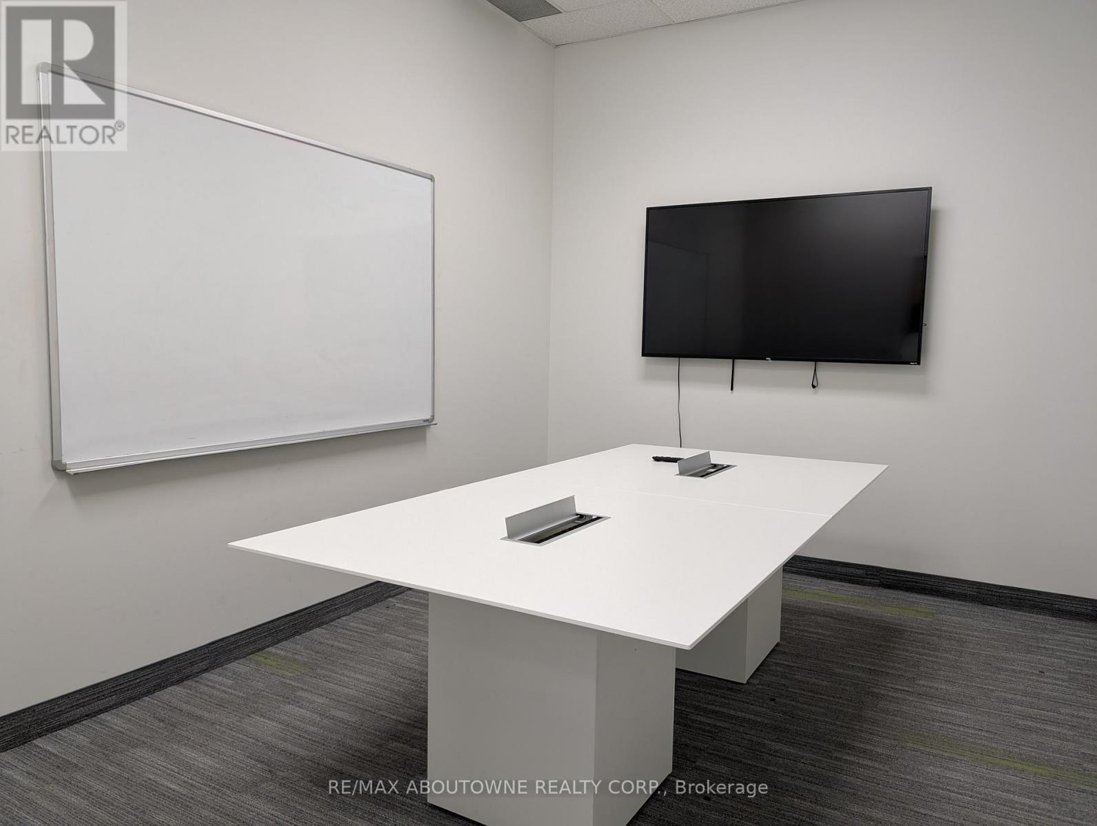 F7 - 1273 North Service Road E, Oakville, Ontario  L6H 1A7 - Photo 3 - W13047976