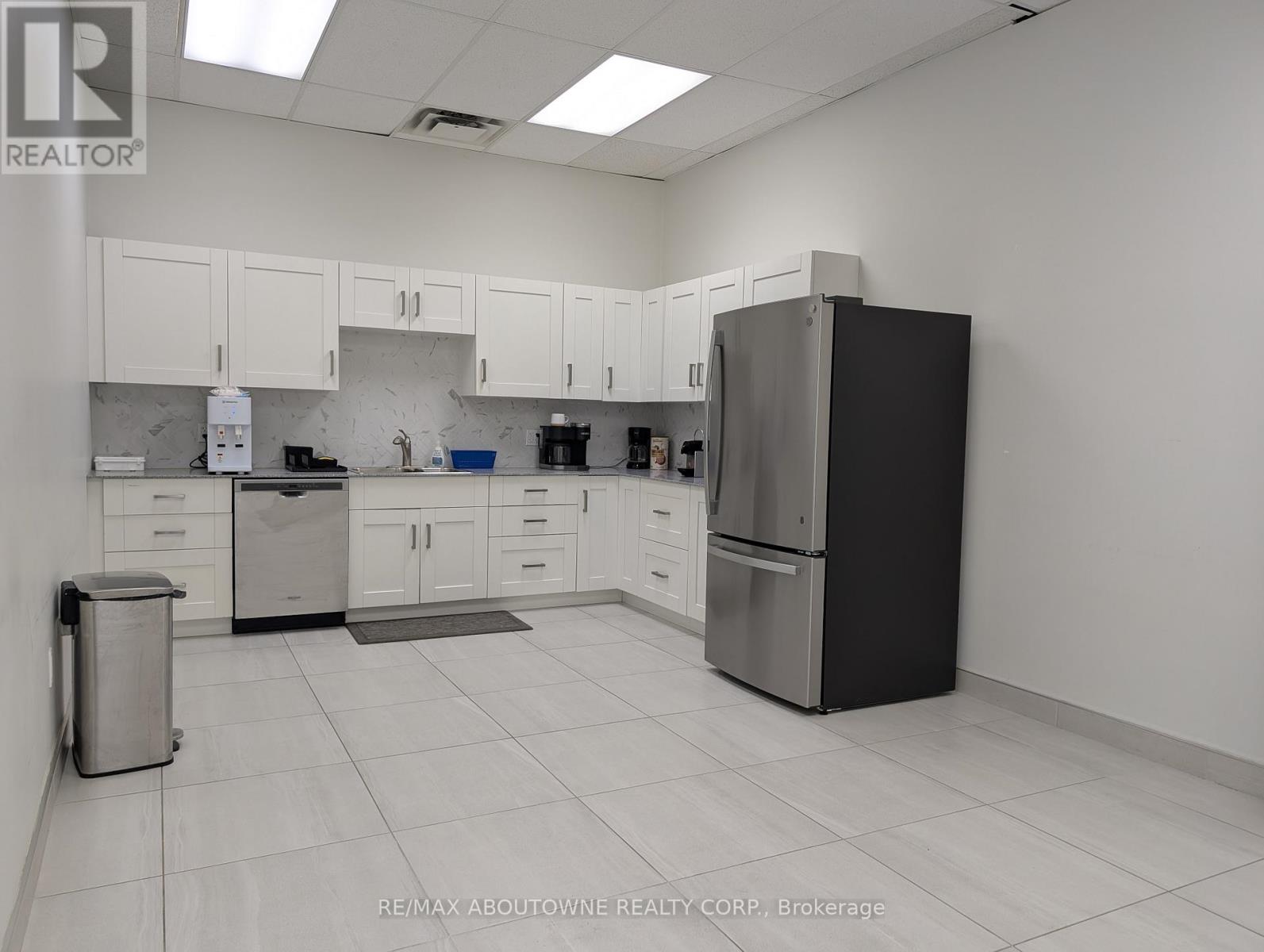 F7 - 1273 North Service Road E, Oakville, Ontario  L6H 1A7 - Photo 5 - W13047976