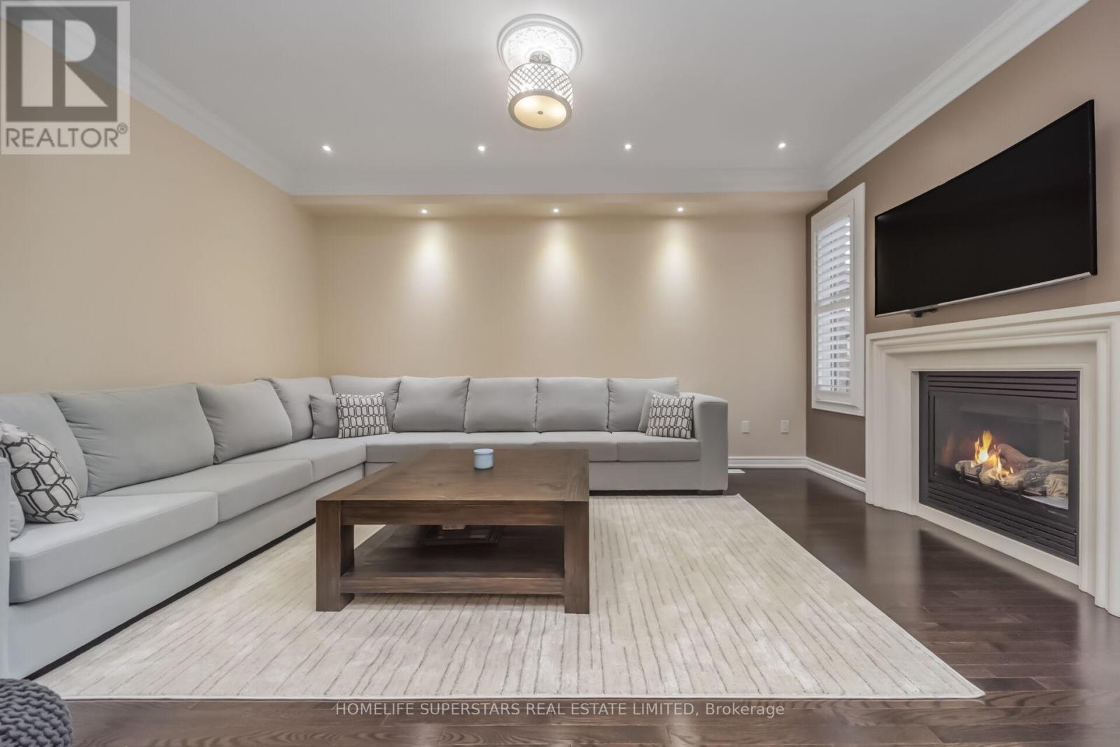 8 Lisson Crescent, Brampton, Ontario  L6X 5H8 - Photo 10 - W13048036