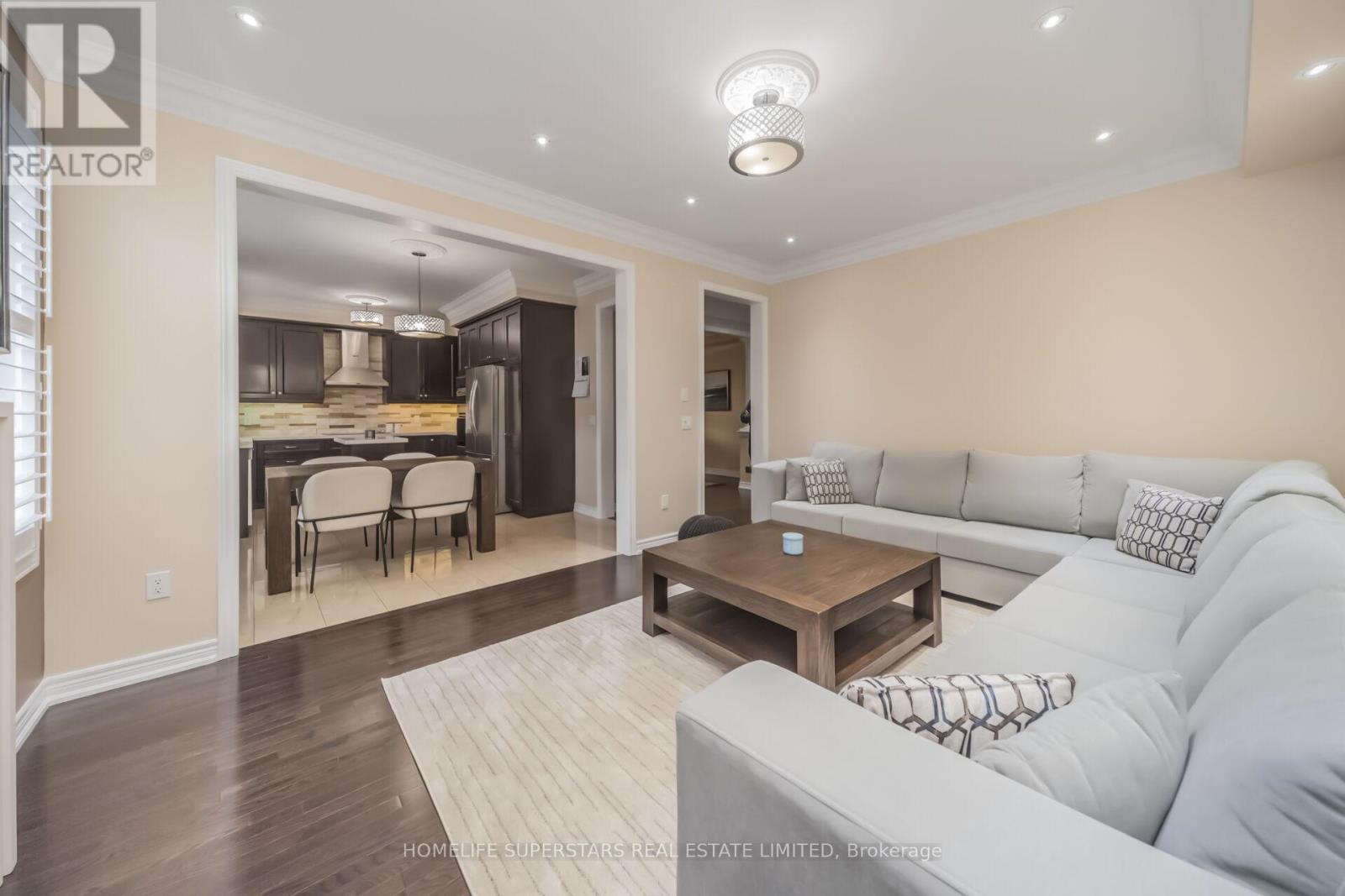 8 Lisson Crescent, Brampton, Ontario  L6X 5H8 - Photo 11 - W13048036