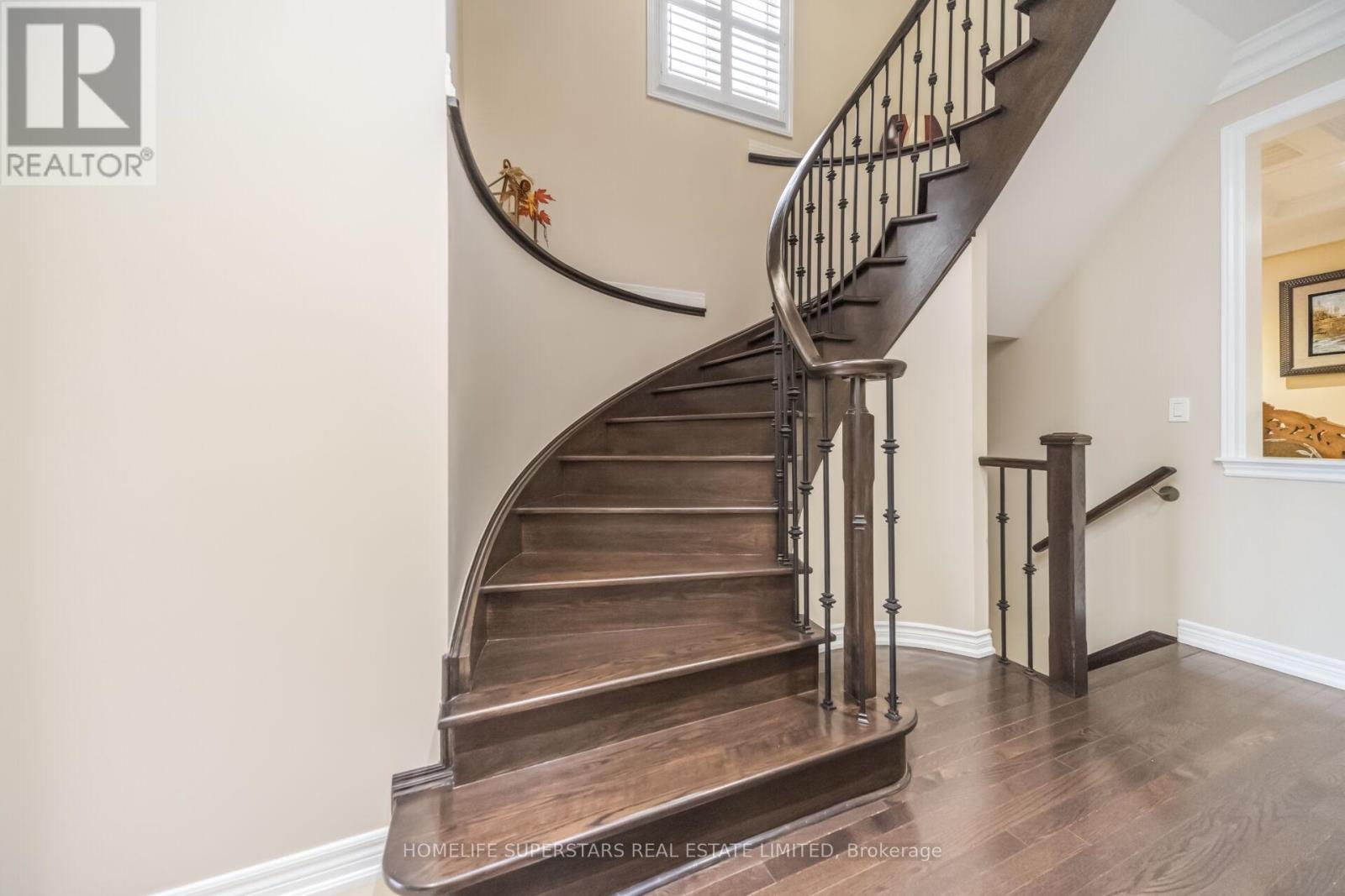 8 Lisson Crescent, Brampton, Ontario  L6X 5H8 - Photo 17 - W13048036