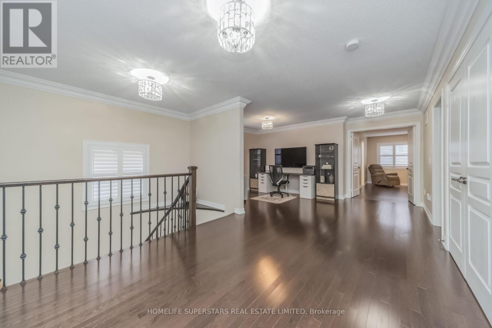 8 Lisson Crescent, Brampton, Ontario  L6X 5H8 - Photo 18 - W13048036