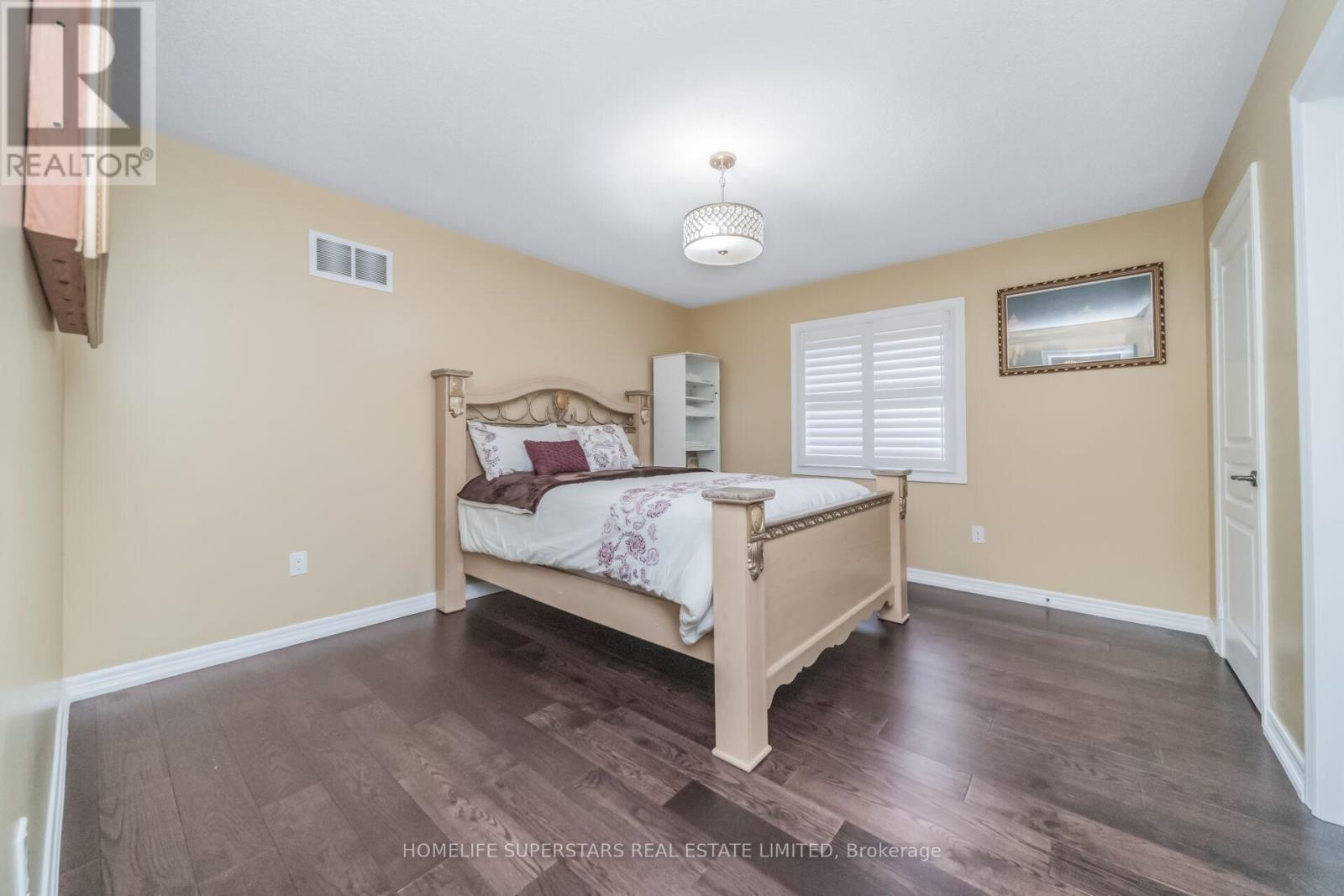 8 Lisson Crescent, Brampton, Ontario  L6X 5H8 - Photo 25 - W13048036